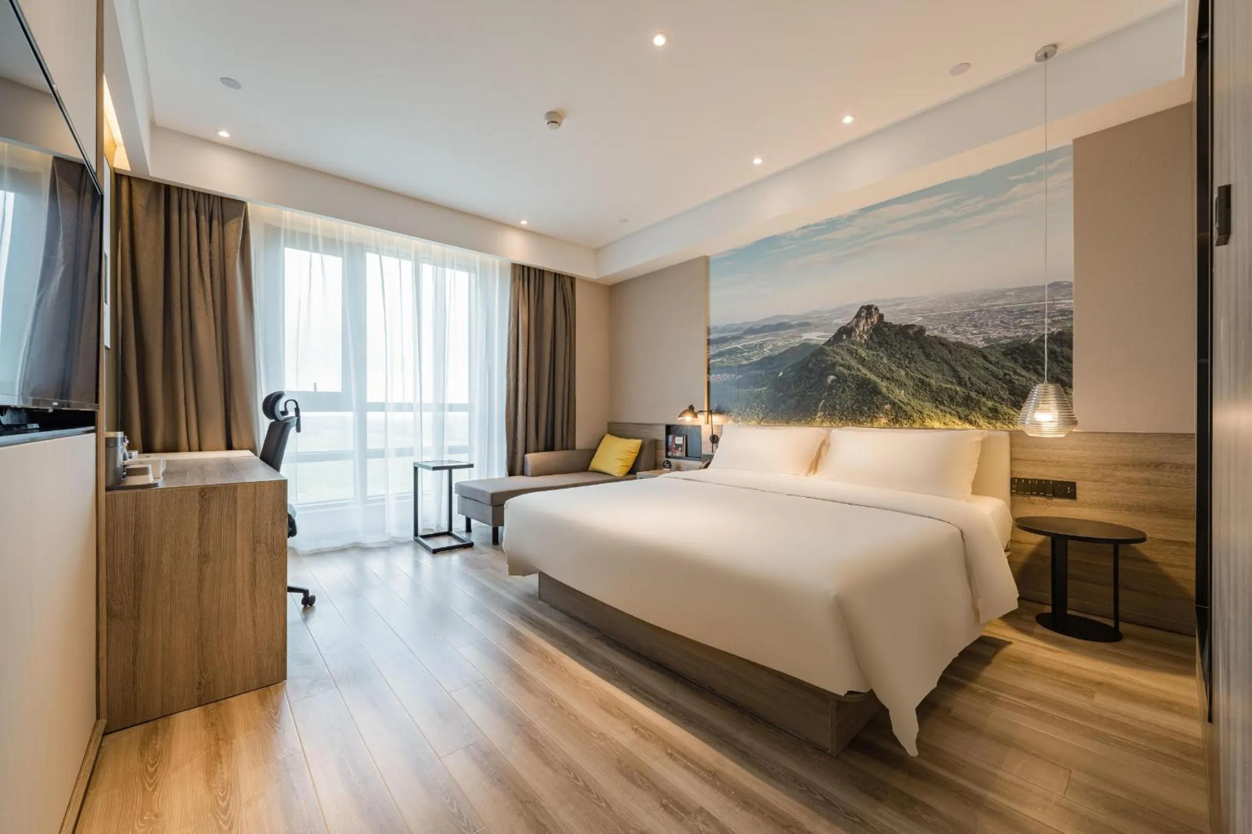 Bed in Atour Hotel Ningbo Xiangshan Binhai Avenue