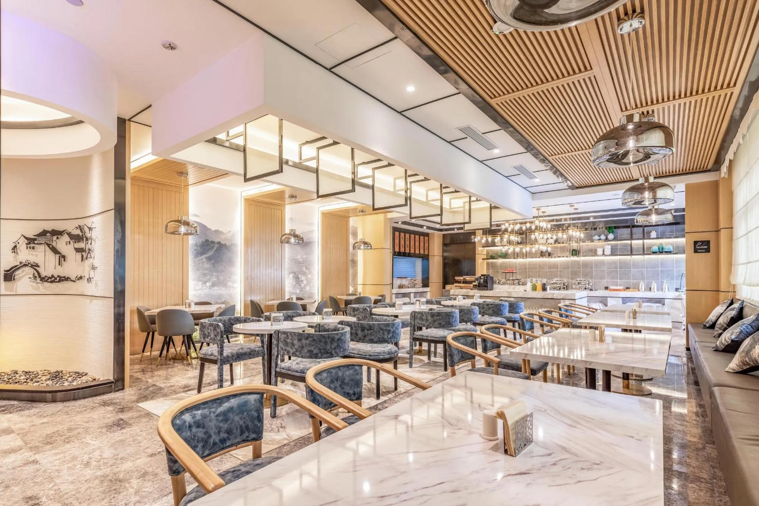 Atour Hotel Huangshan Tunxi Old Street Xin an River