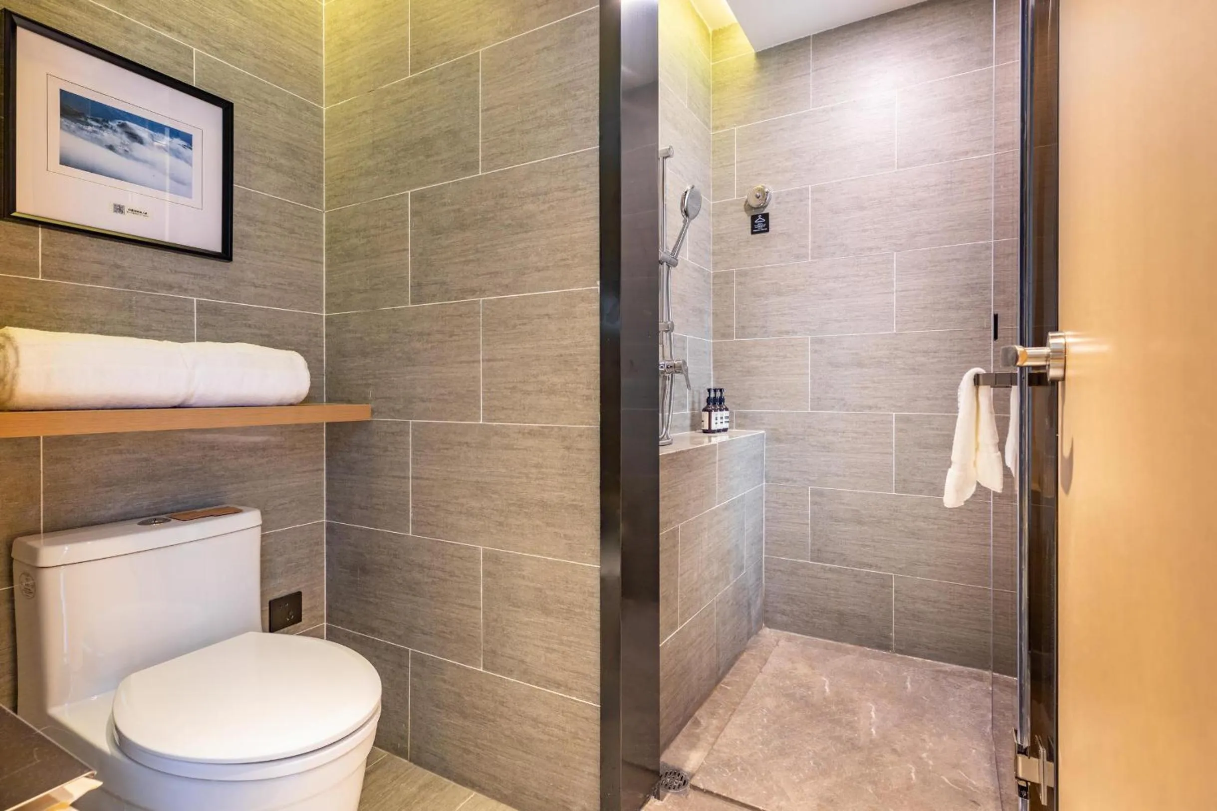 Atour Hotel Huangshan Tunxi Old Street Xin an River