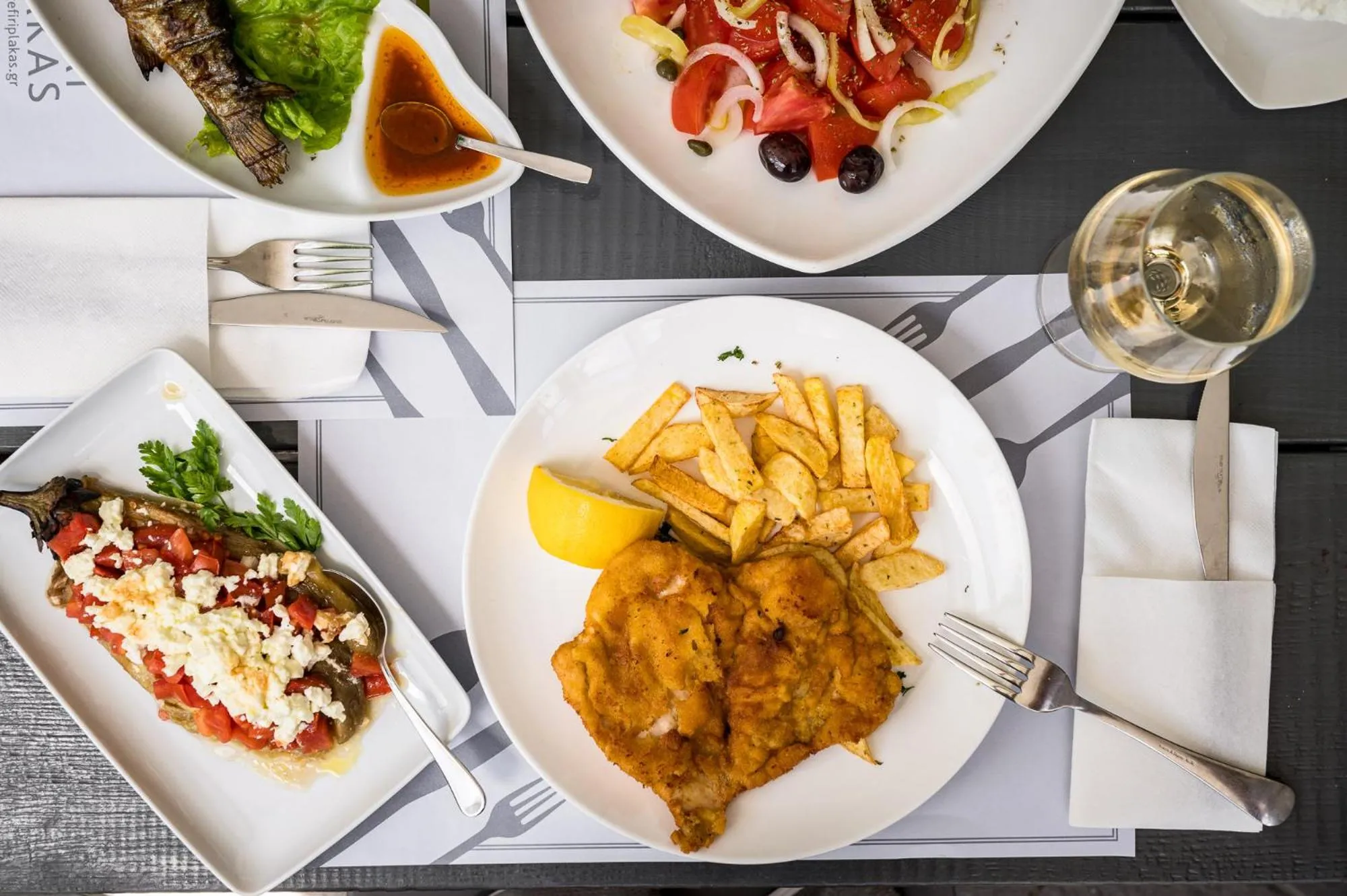 Food and drinks in Gefiri Plakas Hotel, Tzoumerka