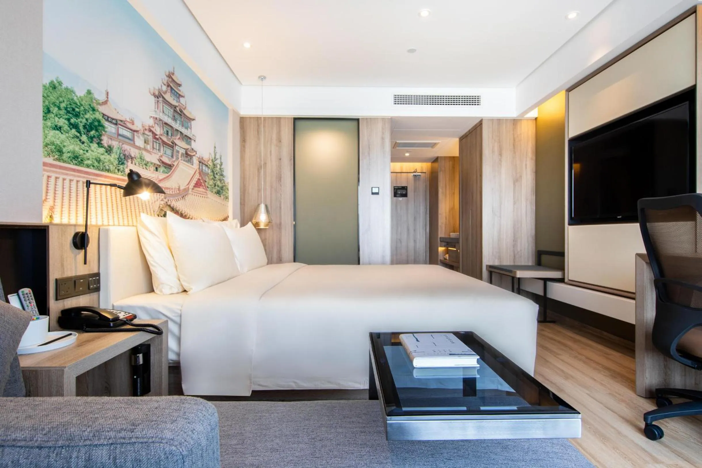 Bed in Atour Hotel Lanzhou Anning Zhonghai Plaza