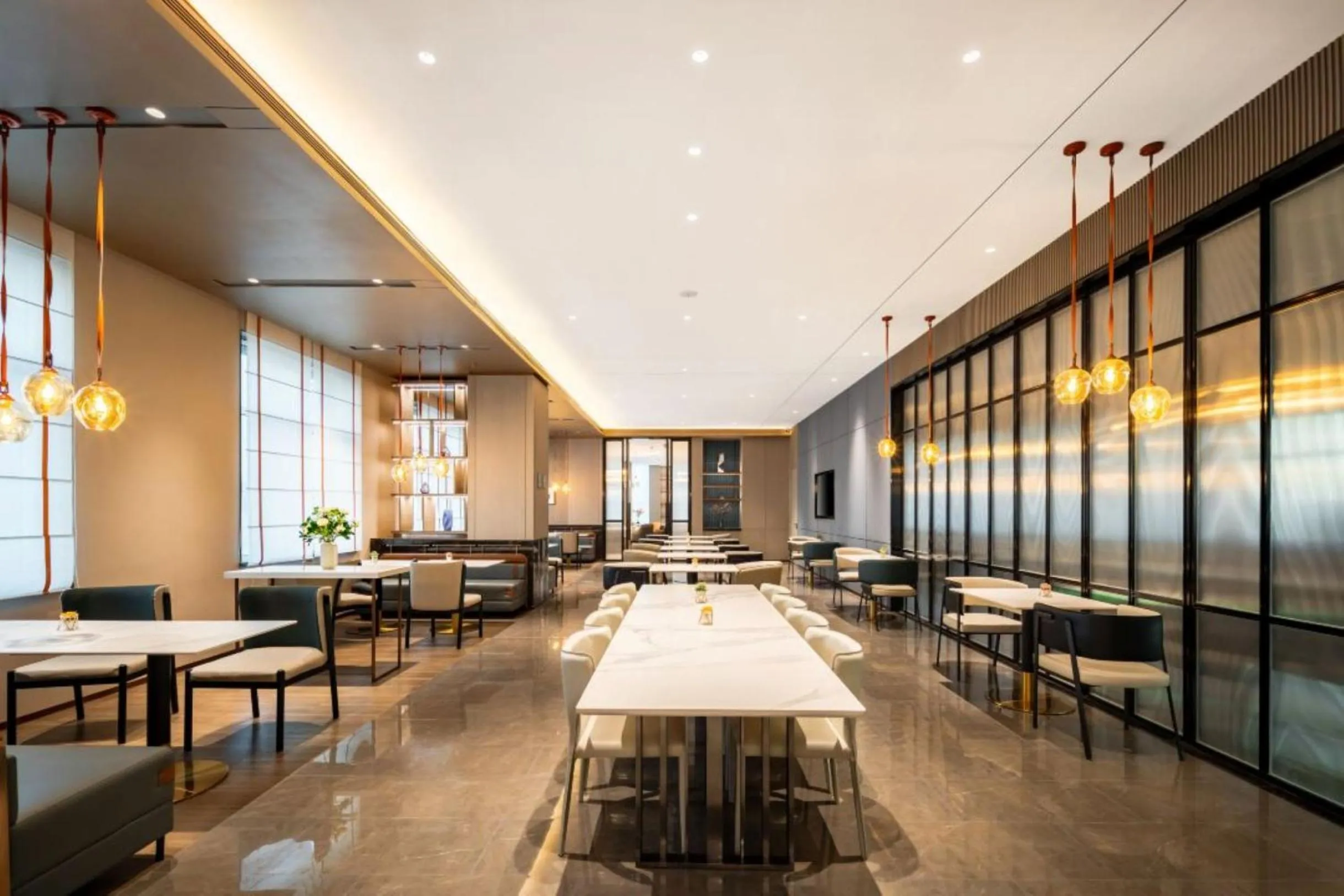 Restaurant/places to eat in Atour Hotel Shenyang Changbai Island