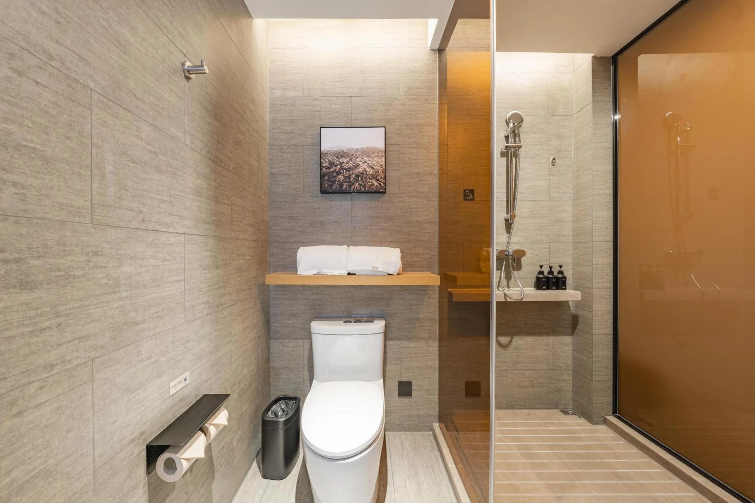 Shower in Atour Hotel Shanghai Pujiang