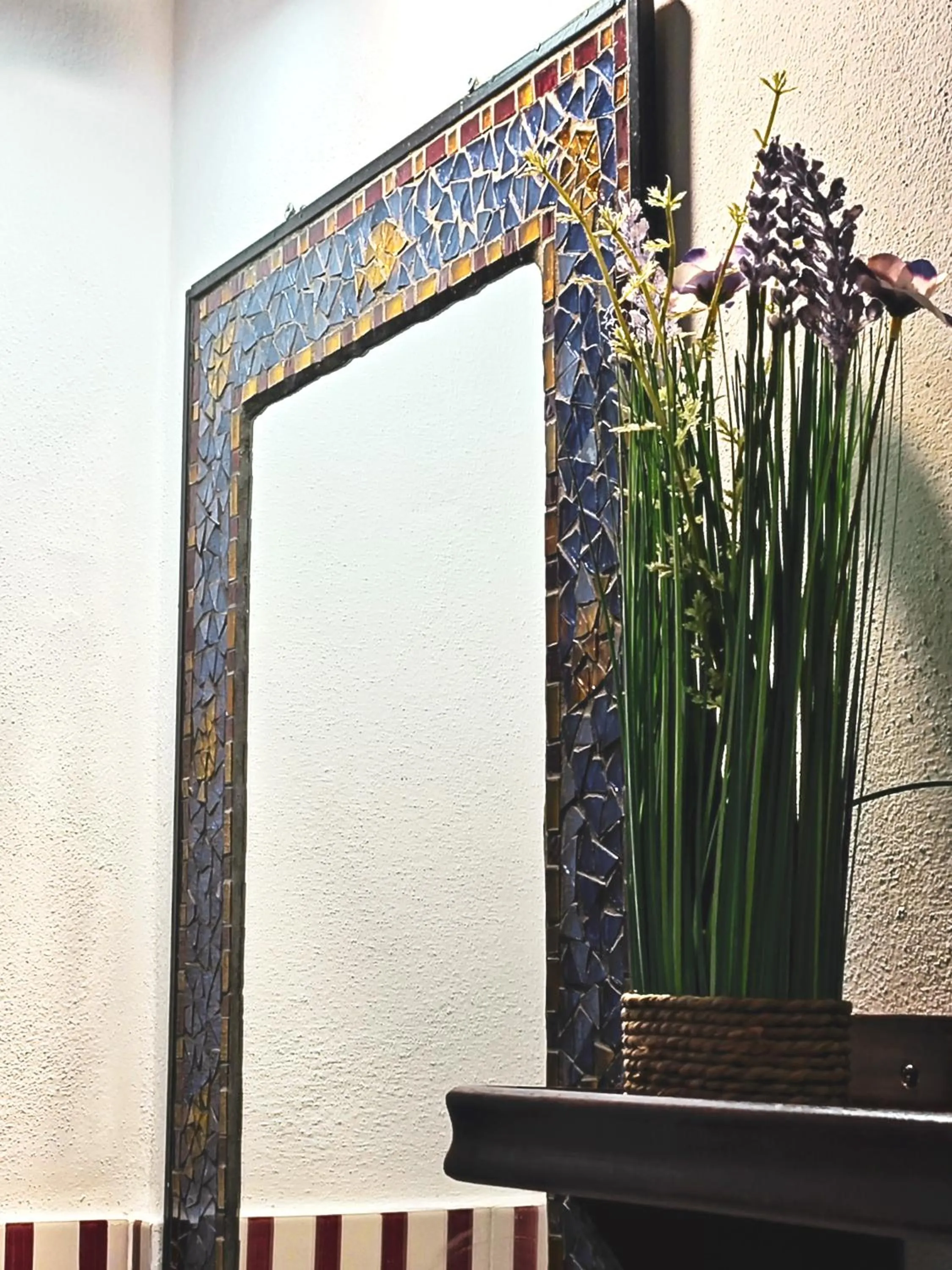 Decorative detail in La Casa dei Carrai