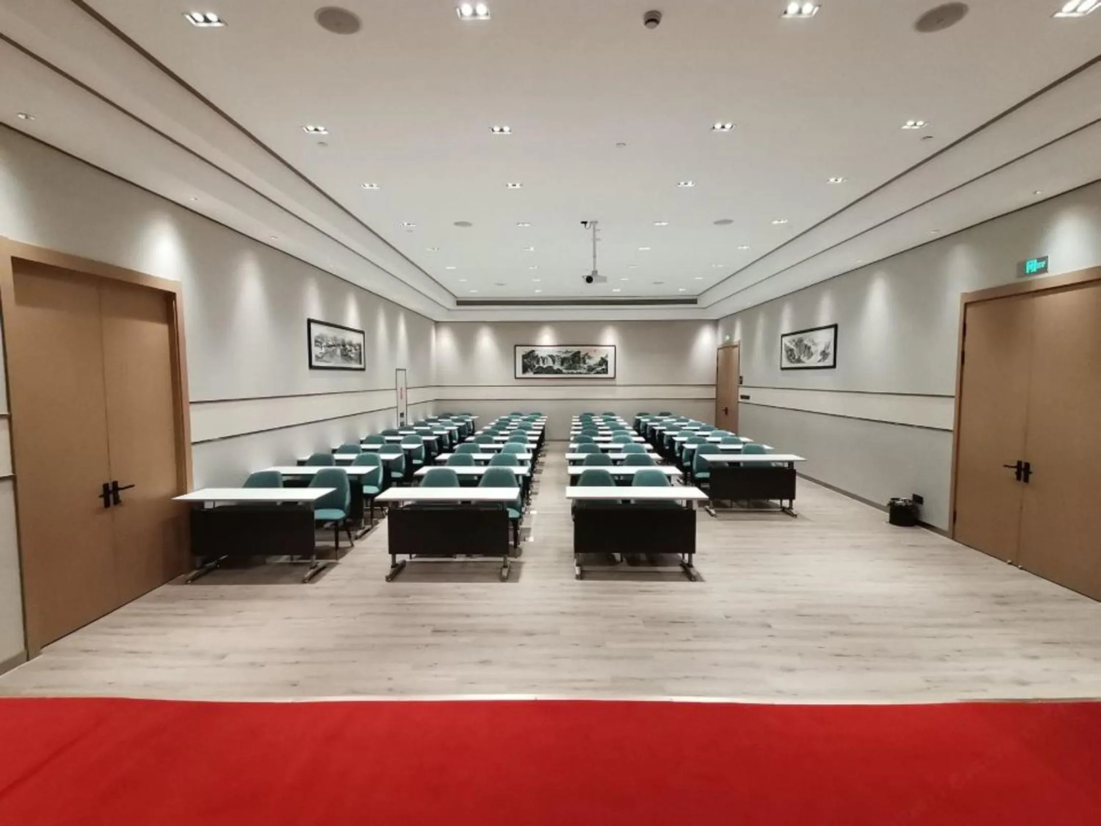 Meeting/conference room in Atour Hotel Lingang New Town