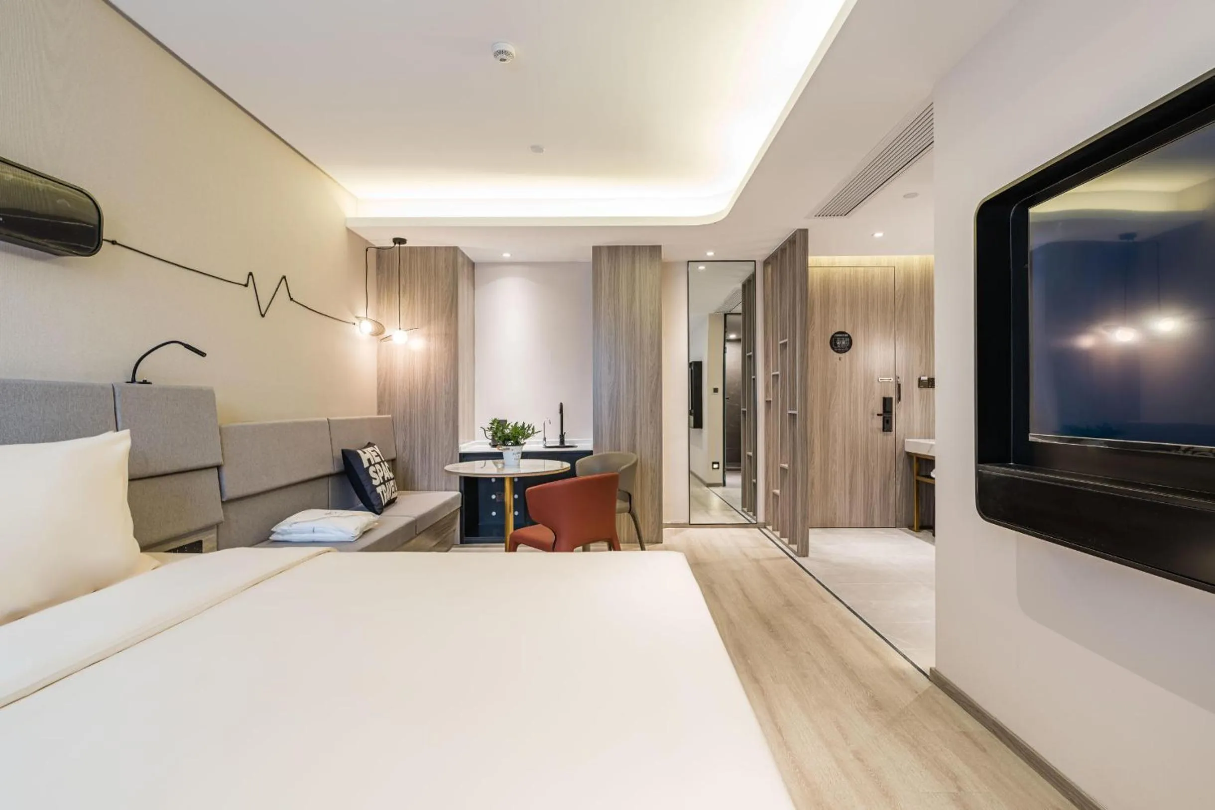 Bed in Atour Hotel Nanjing Confucius Temple Old East Gate