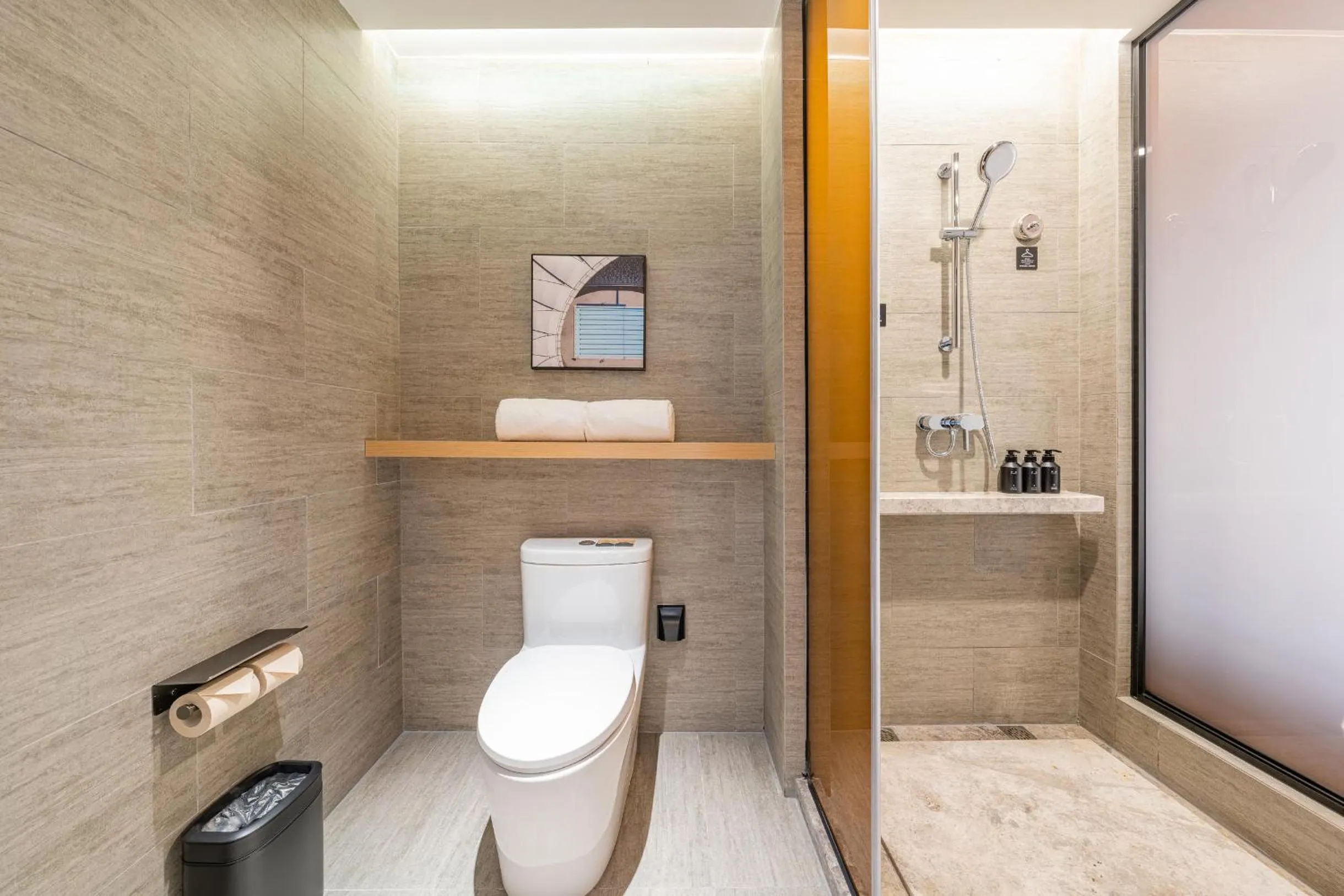 Atour Hotel Wuxi Huishan Wanda Plaza