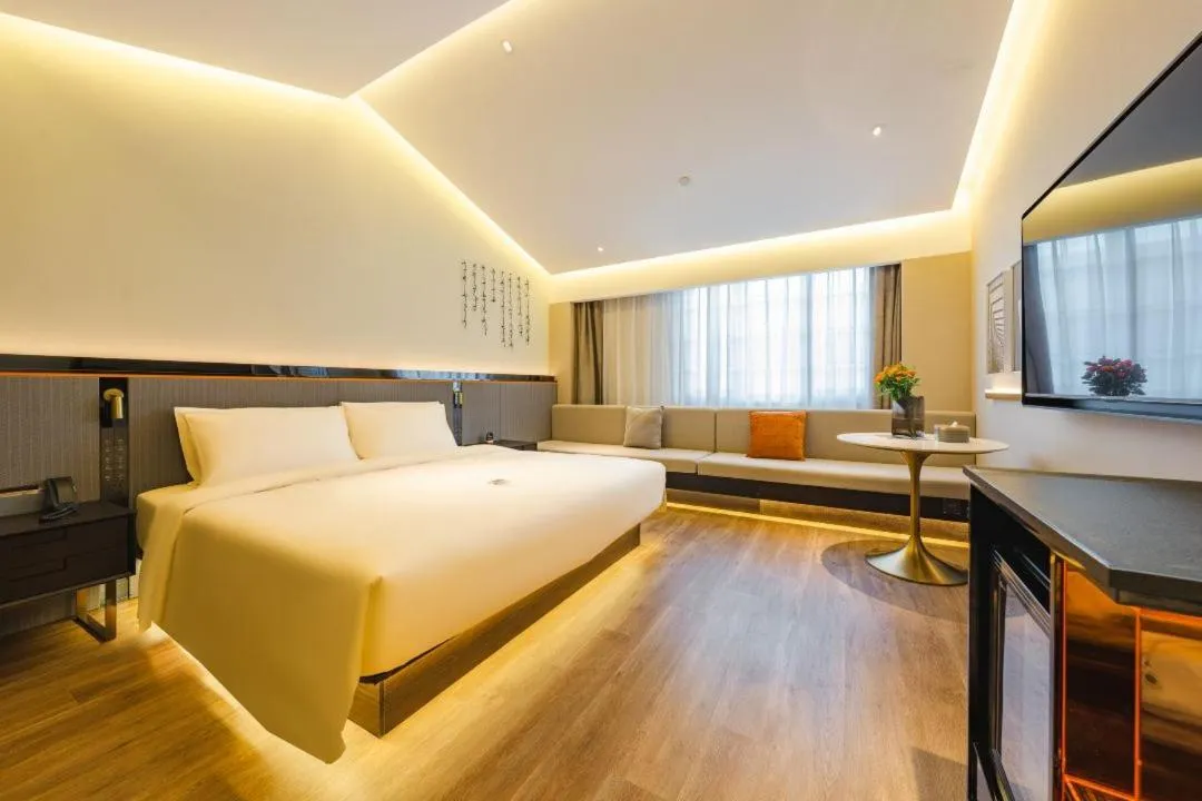 Bed in Atour S Hotel Wuxi Nanchang Street