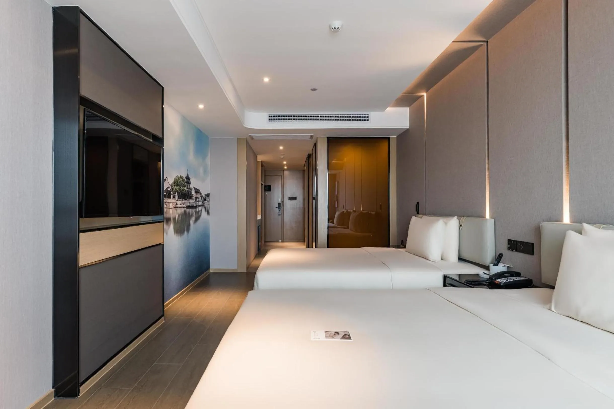 Bed in Atour Hotel Suzhou North High-Speed Railway Station