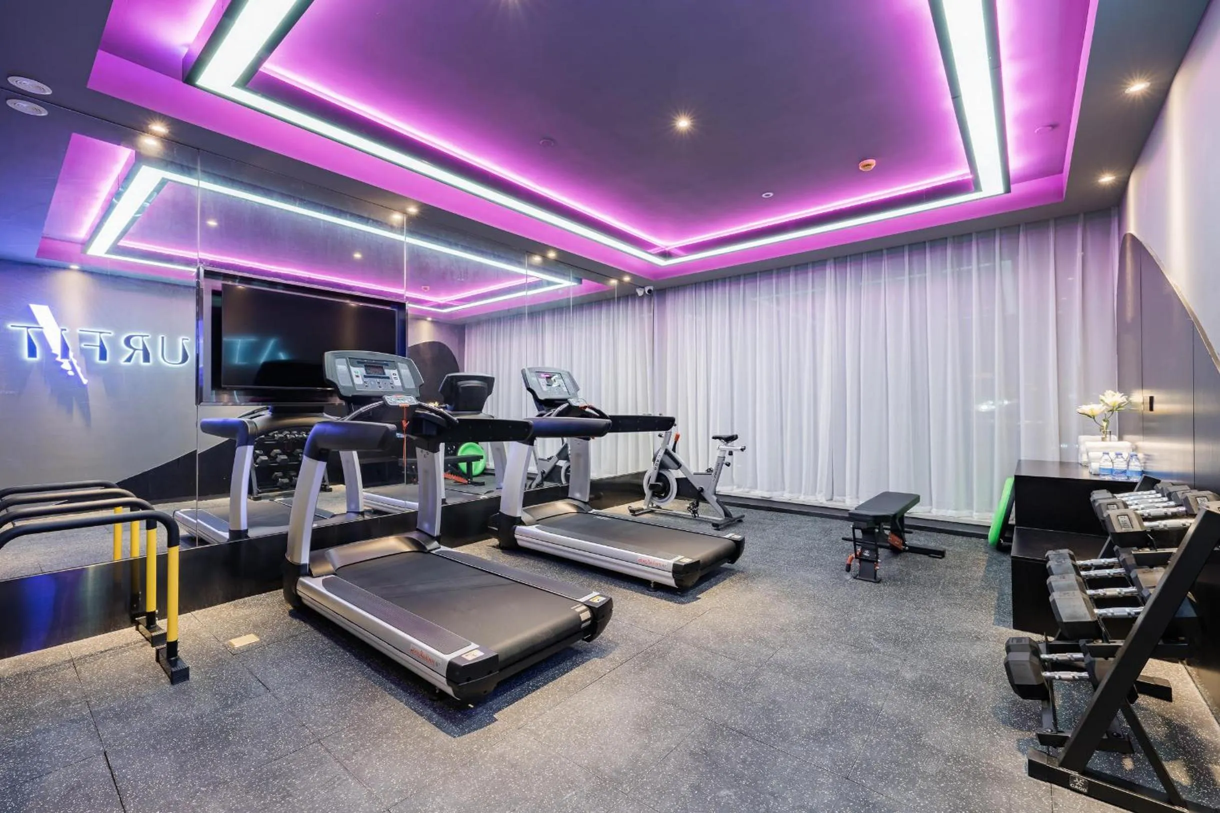 Fitness centre/facilities in Atour Hotel Suzhou Wujiang Suzhou Bay