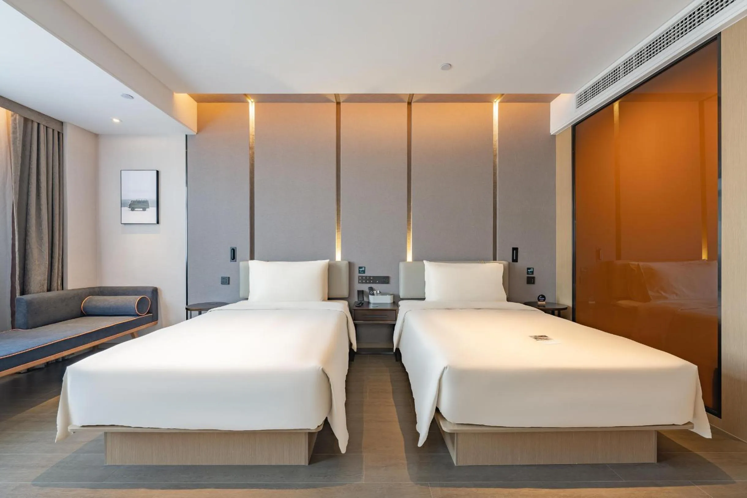 Bed in Atour Hotel Kunshan Baoyu Plaza North Changjiang Road