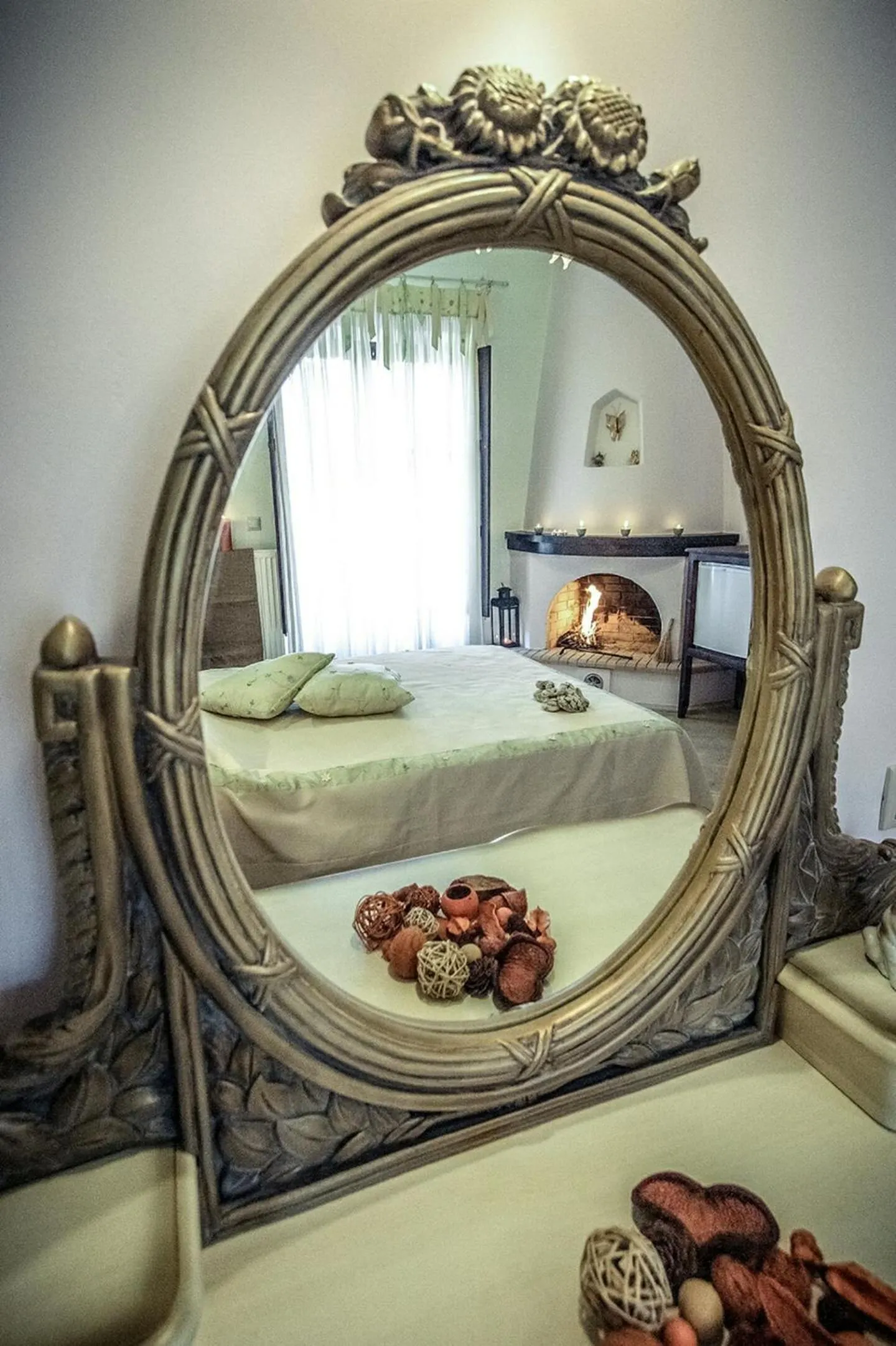 Bedroom, Bed in Ξενώνας Ουρανογείτων