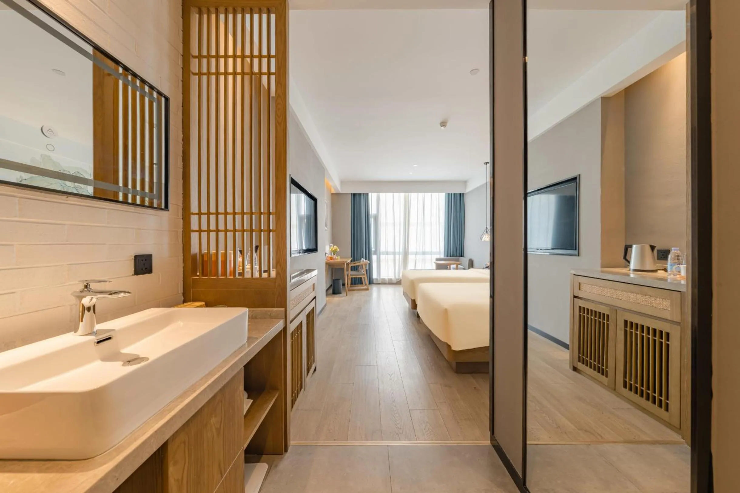 Bed in Atour X Hotel Hangzhou West Lake Ding an Road