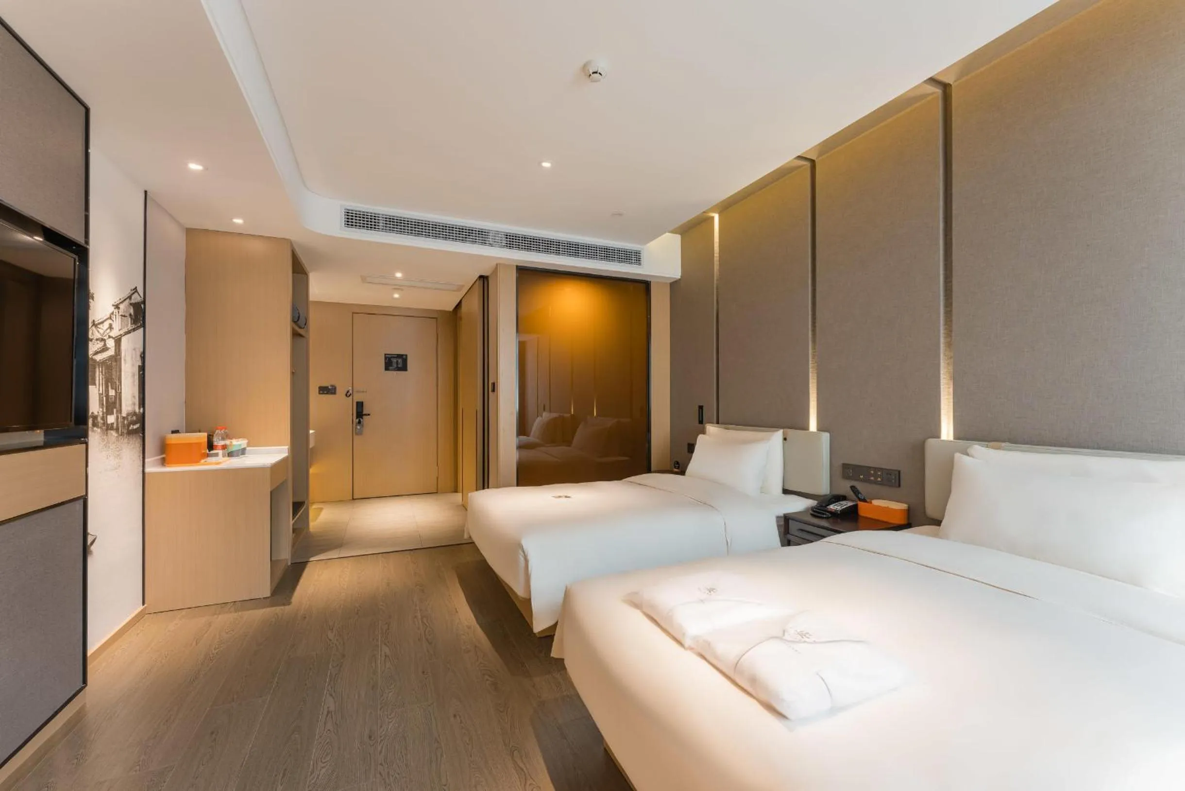 Bed in Atour Hotel Tongxiang Wuzhen