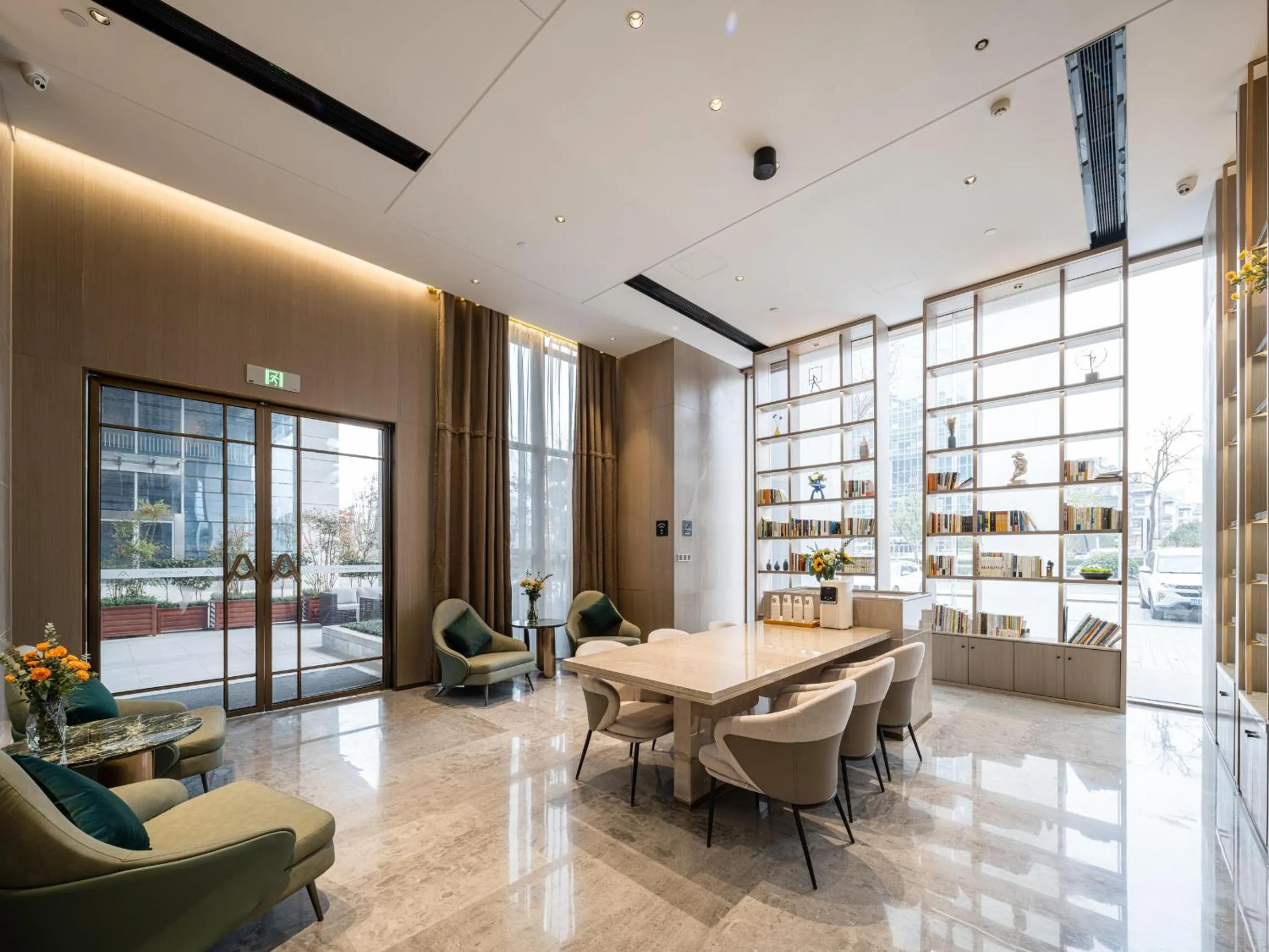 Atour Hotel Yiwu International Trade Transportation Center