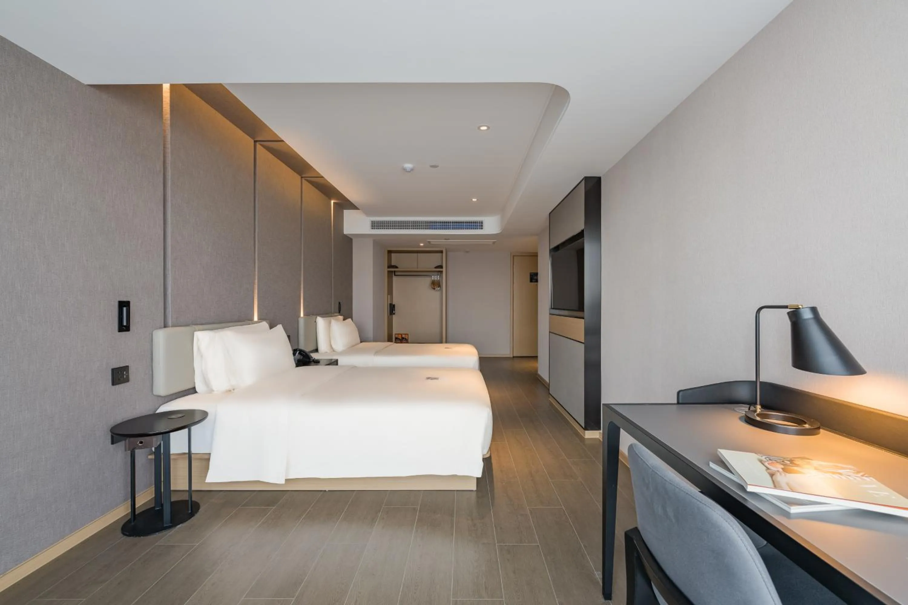 Photo of the whole room, Bed in Atour Hotel Hefei USTC Huangshan Road