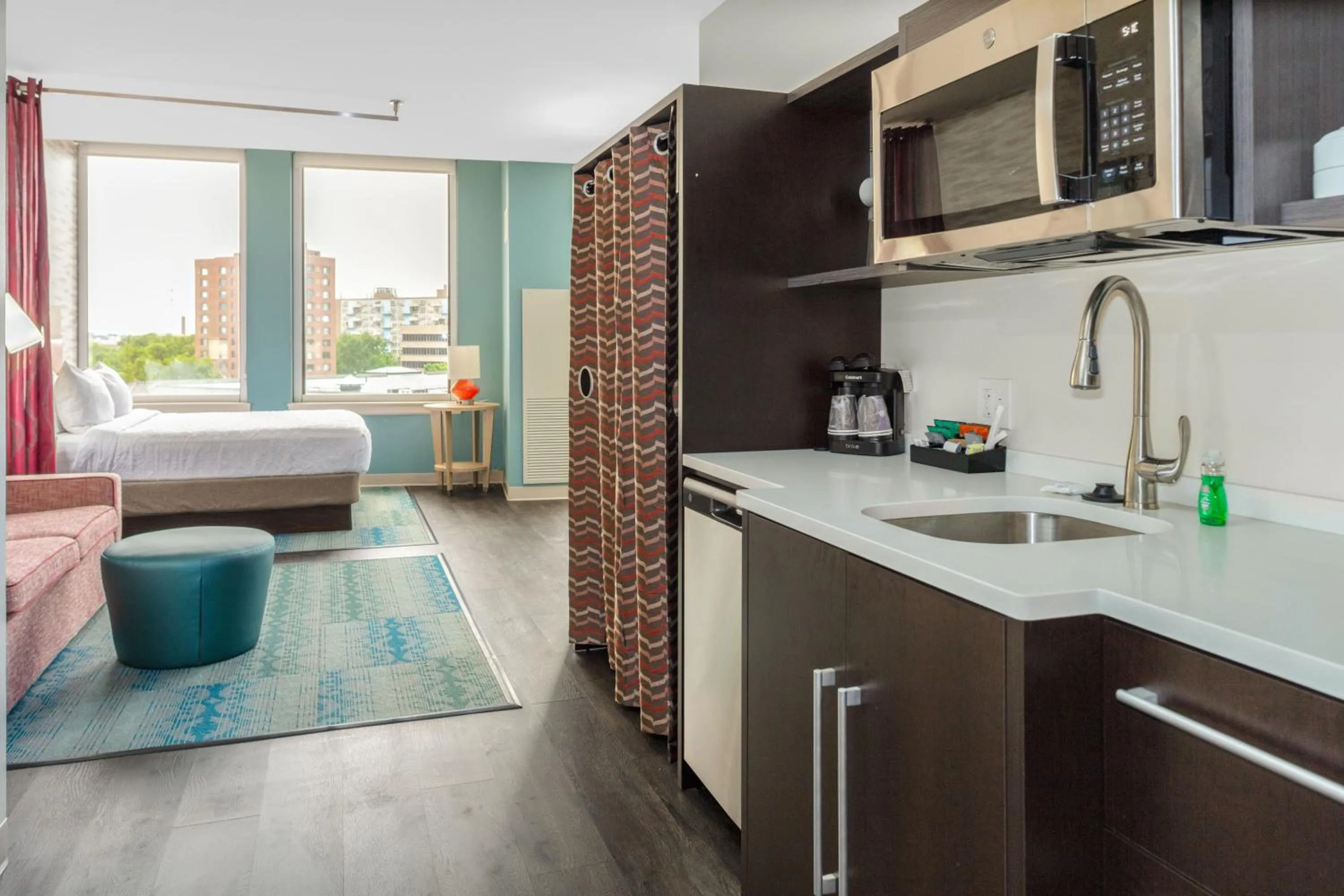 Bed in Home2 Suites By Hilton St Louis Downtown