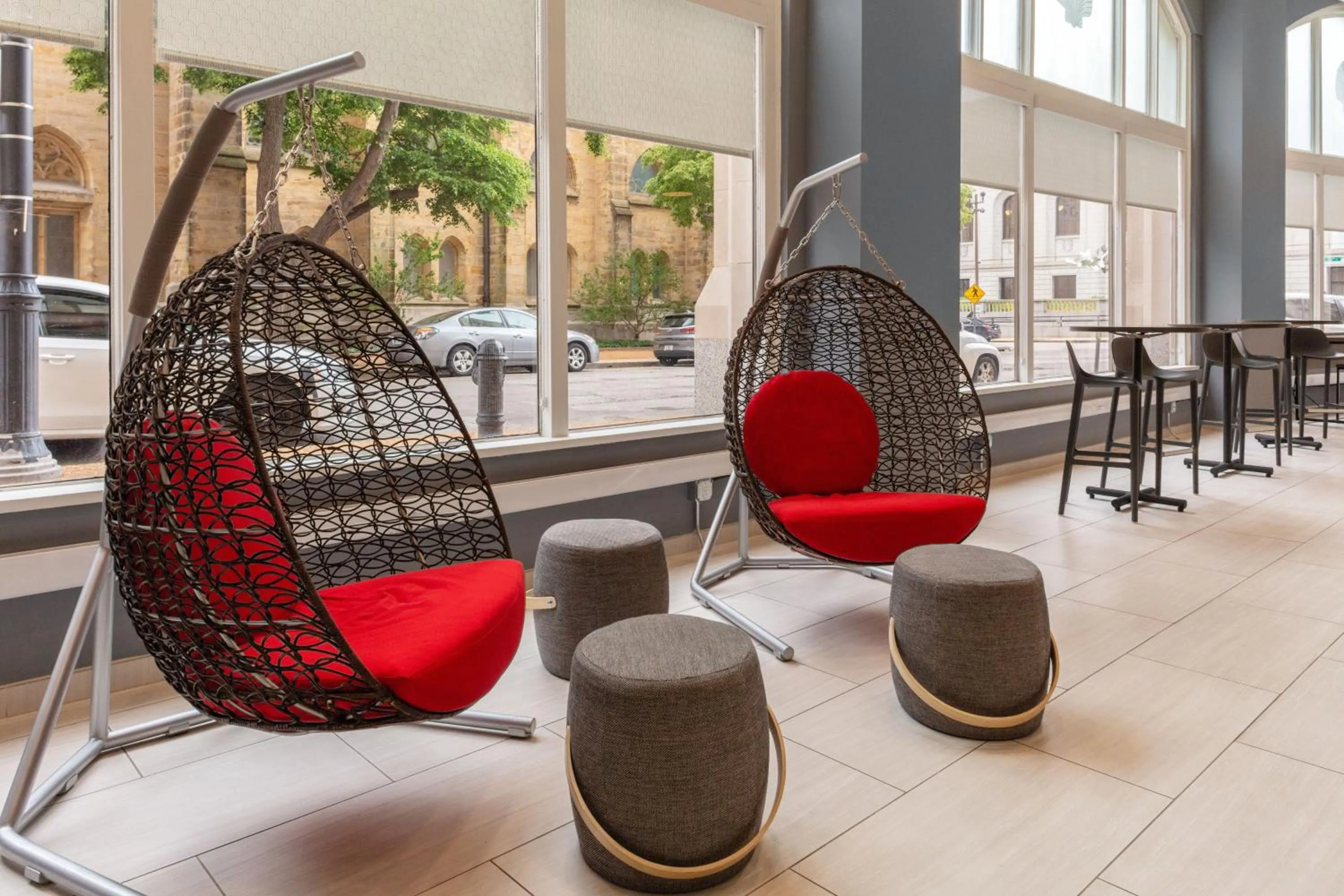 Seating area in Tru By Hilton St Louis Downtown Mo