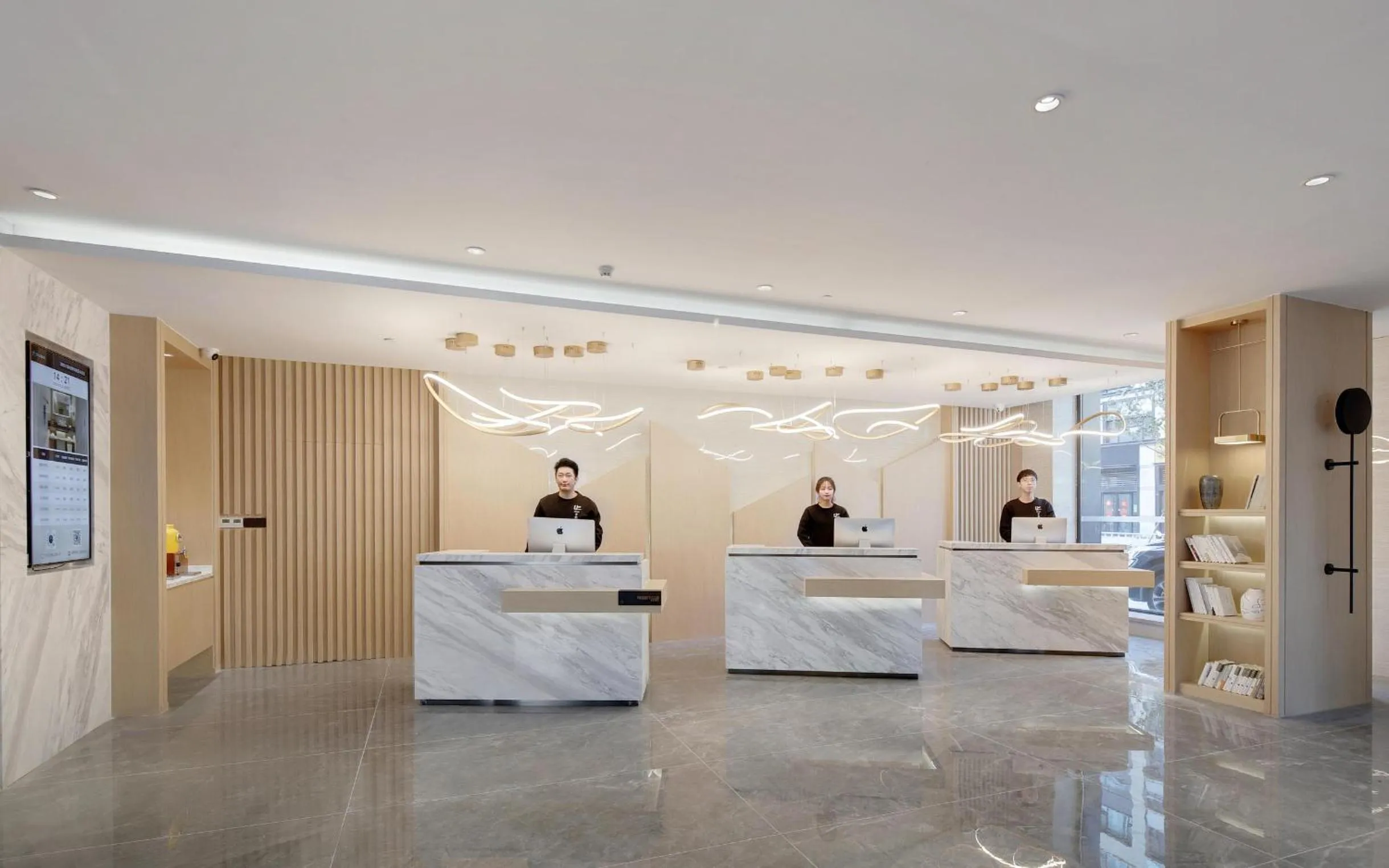 Lobby or reception in Atour Hotel Jinan High-Speed East Railway Station