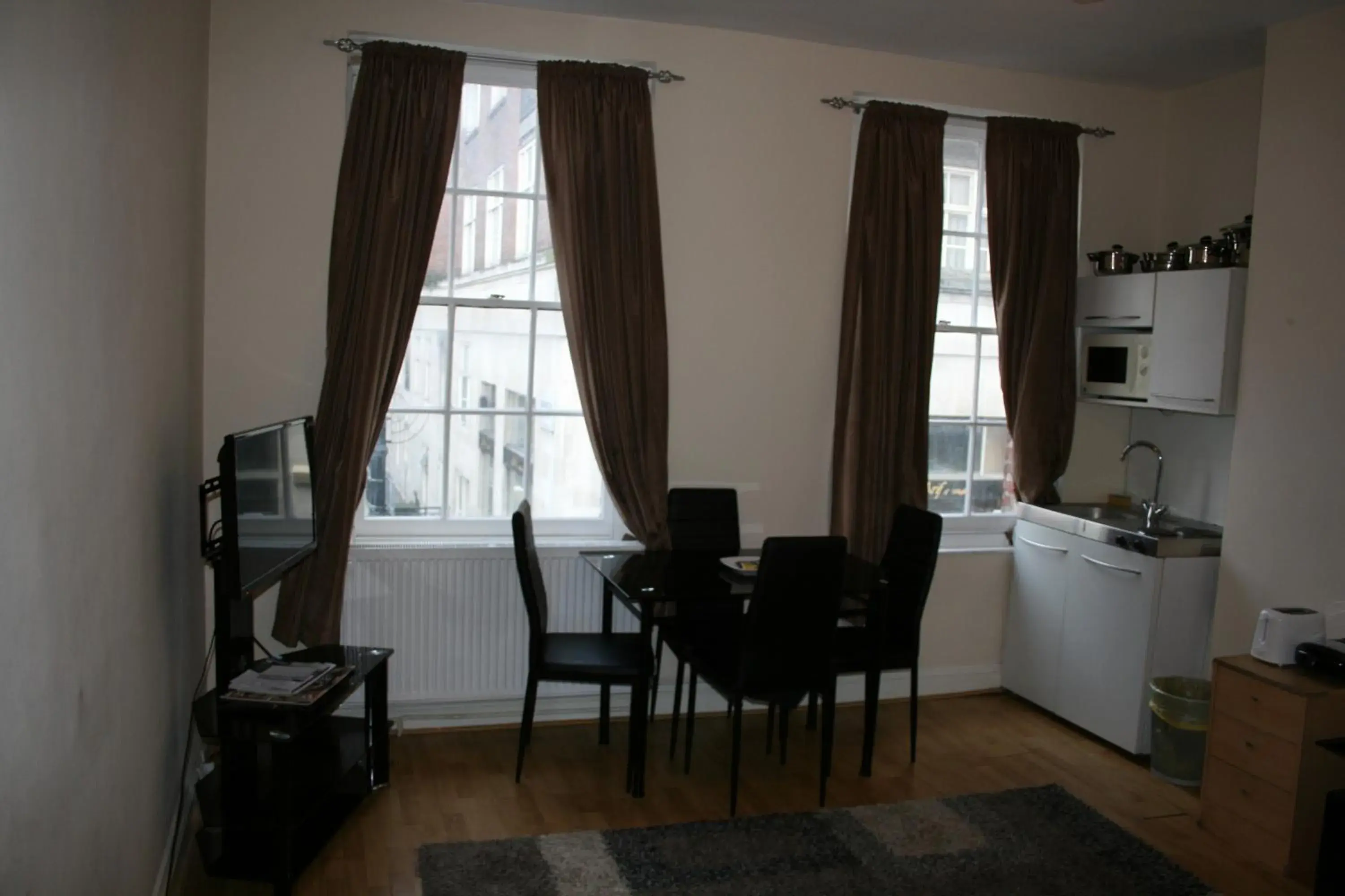 One-Bedroom Apartment in Mayfair Flat One-Bedroom Apartment in Mayfair Flat