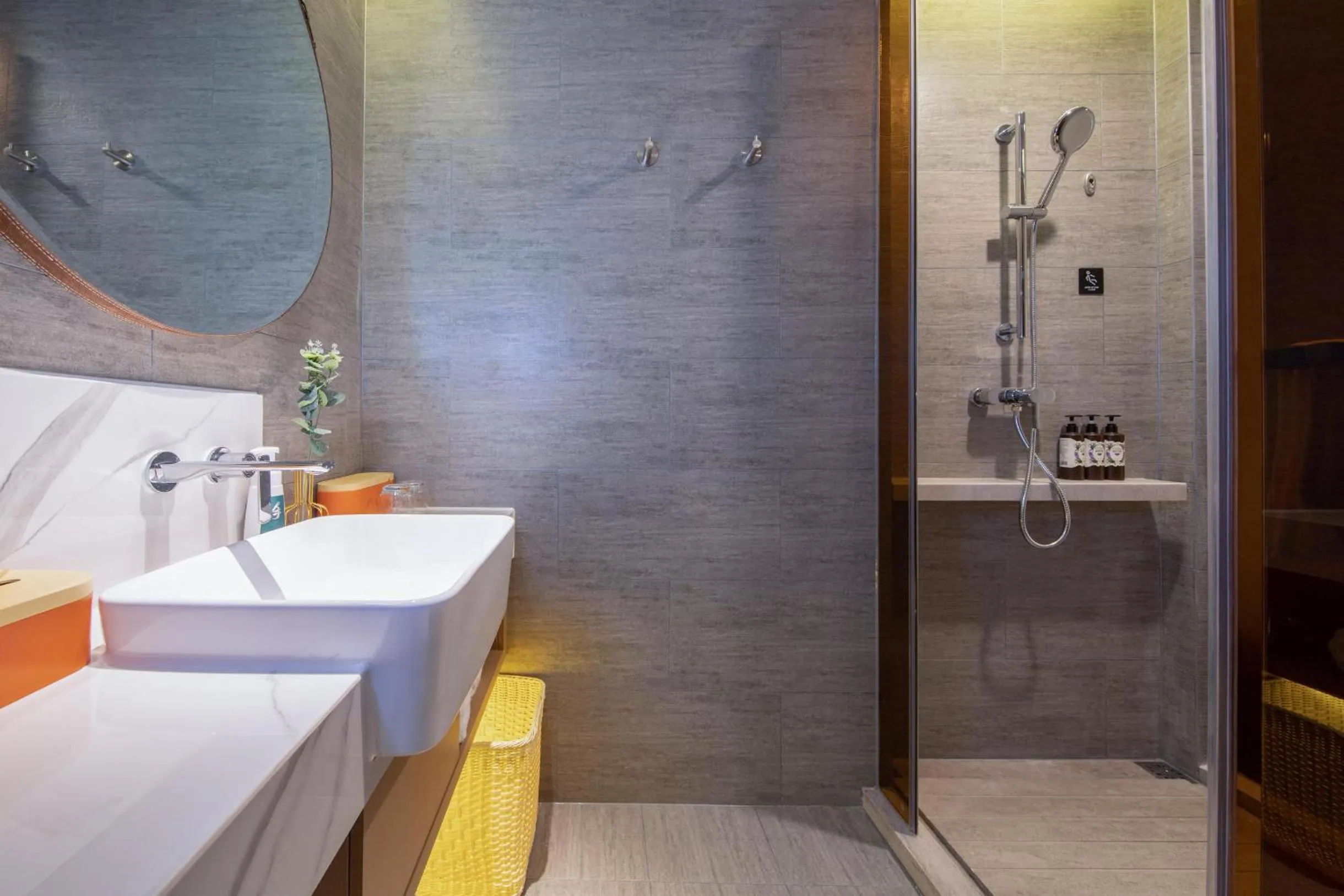 Atour Hotel Qingdao CBD Hangzhou Road