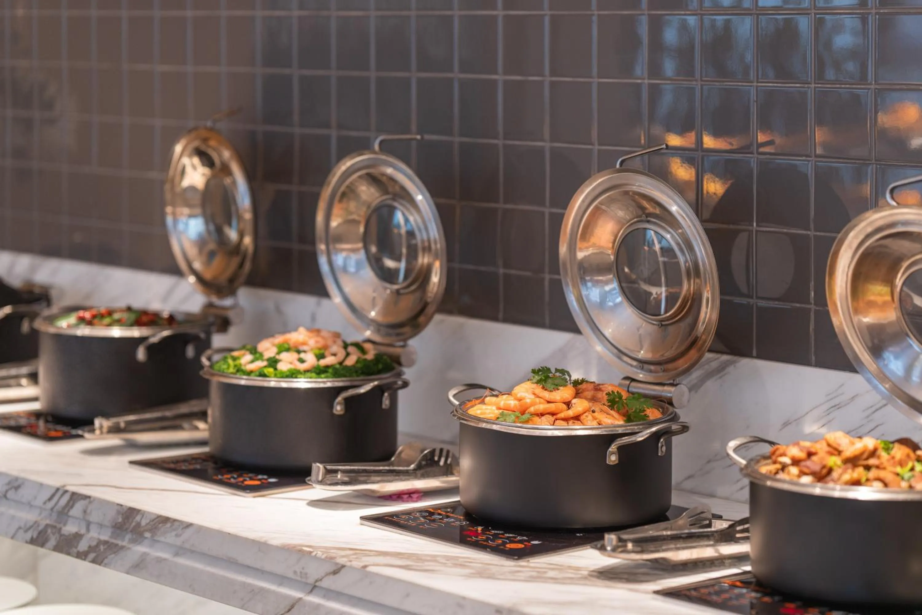 Atour Hotel Qingdao CBD Hangzhou Road