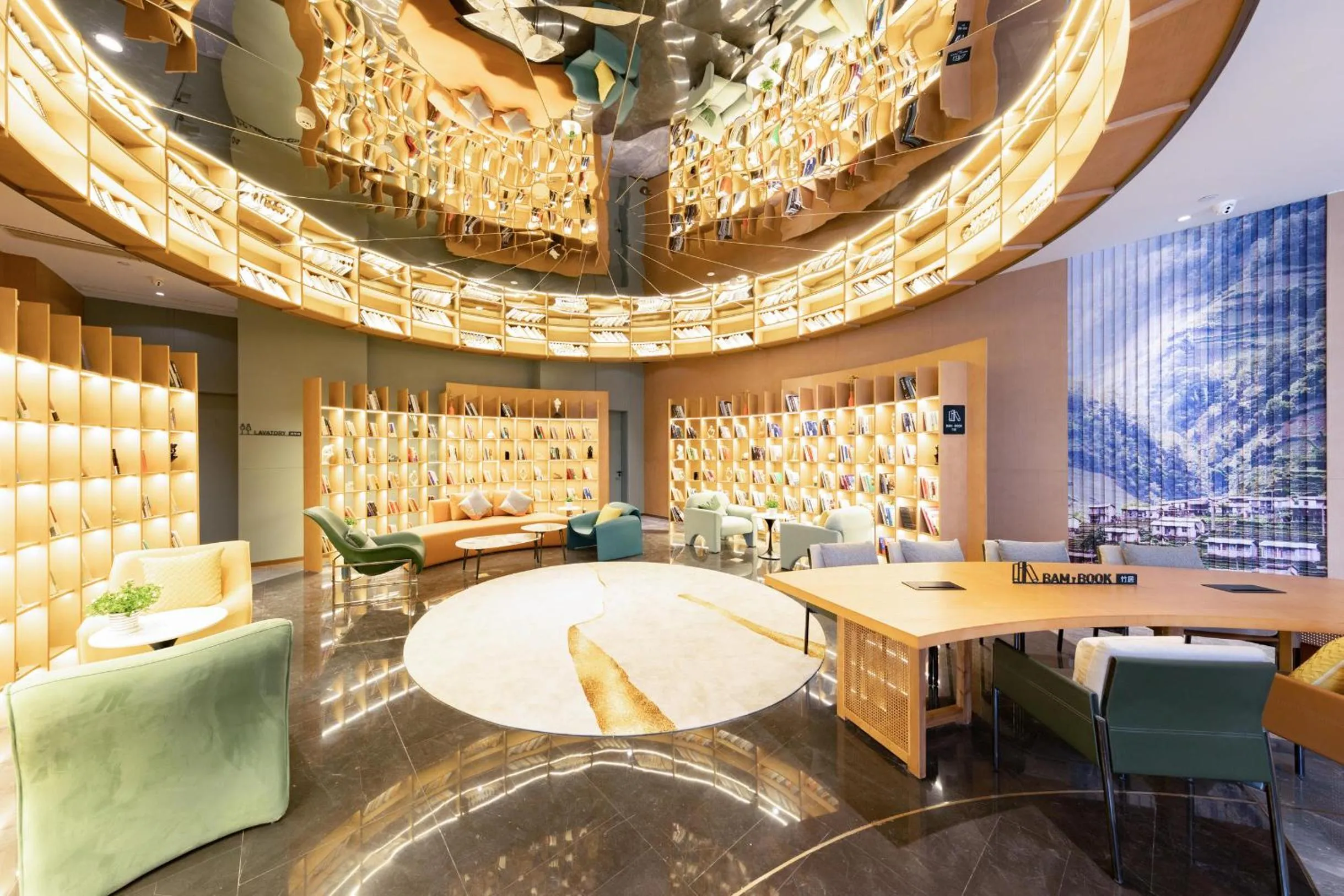 Seating area in Atour Hotel Wuhan International Expo Center