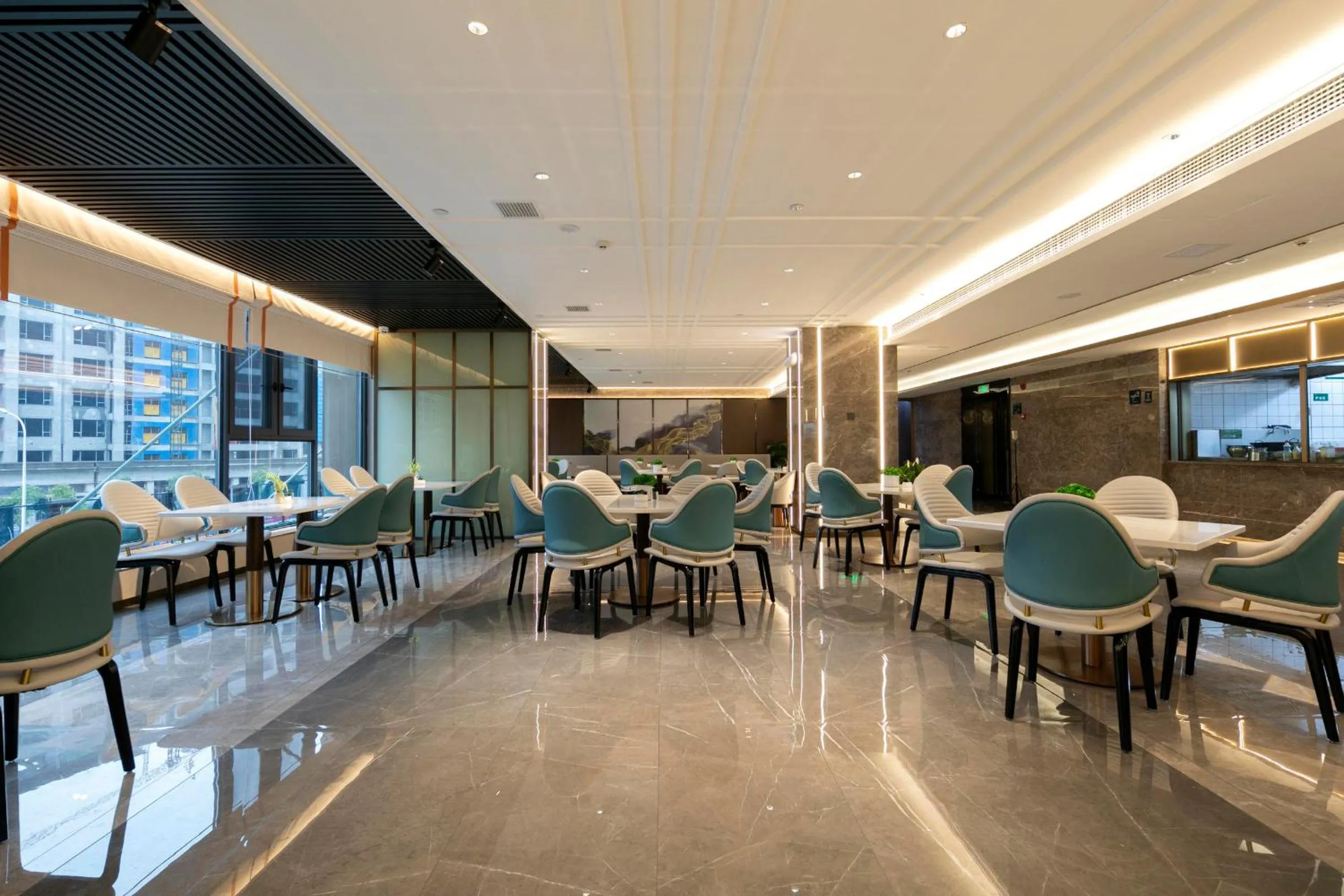 Atour Hotel Zhangjiajie Tianmen Mountain Cableway