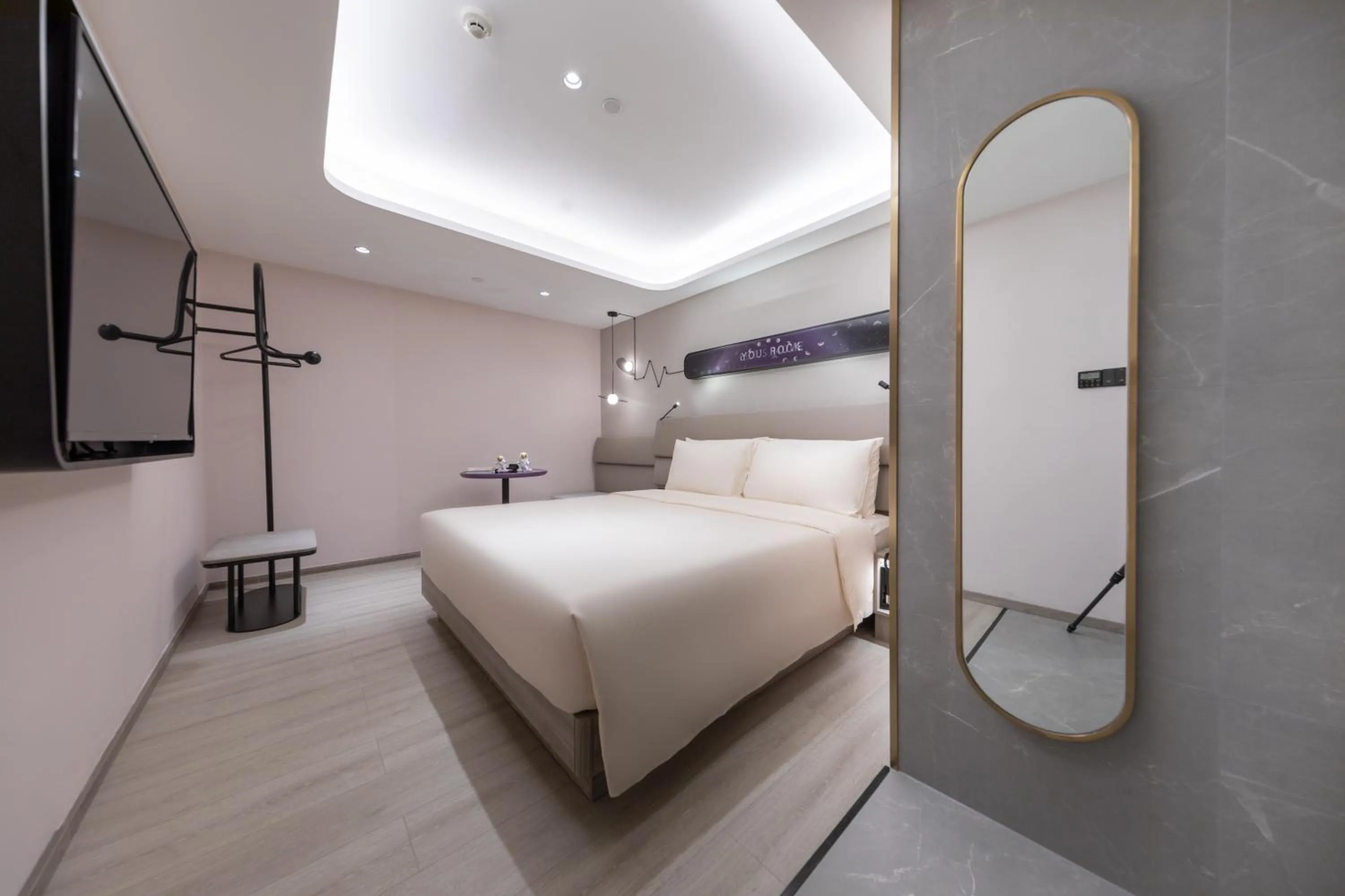 Bedroom, Bed in Atour X Hotel Guangzhou Zhujiang New Town Siyouxin Road