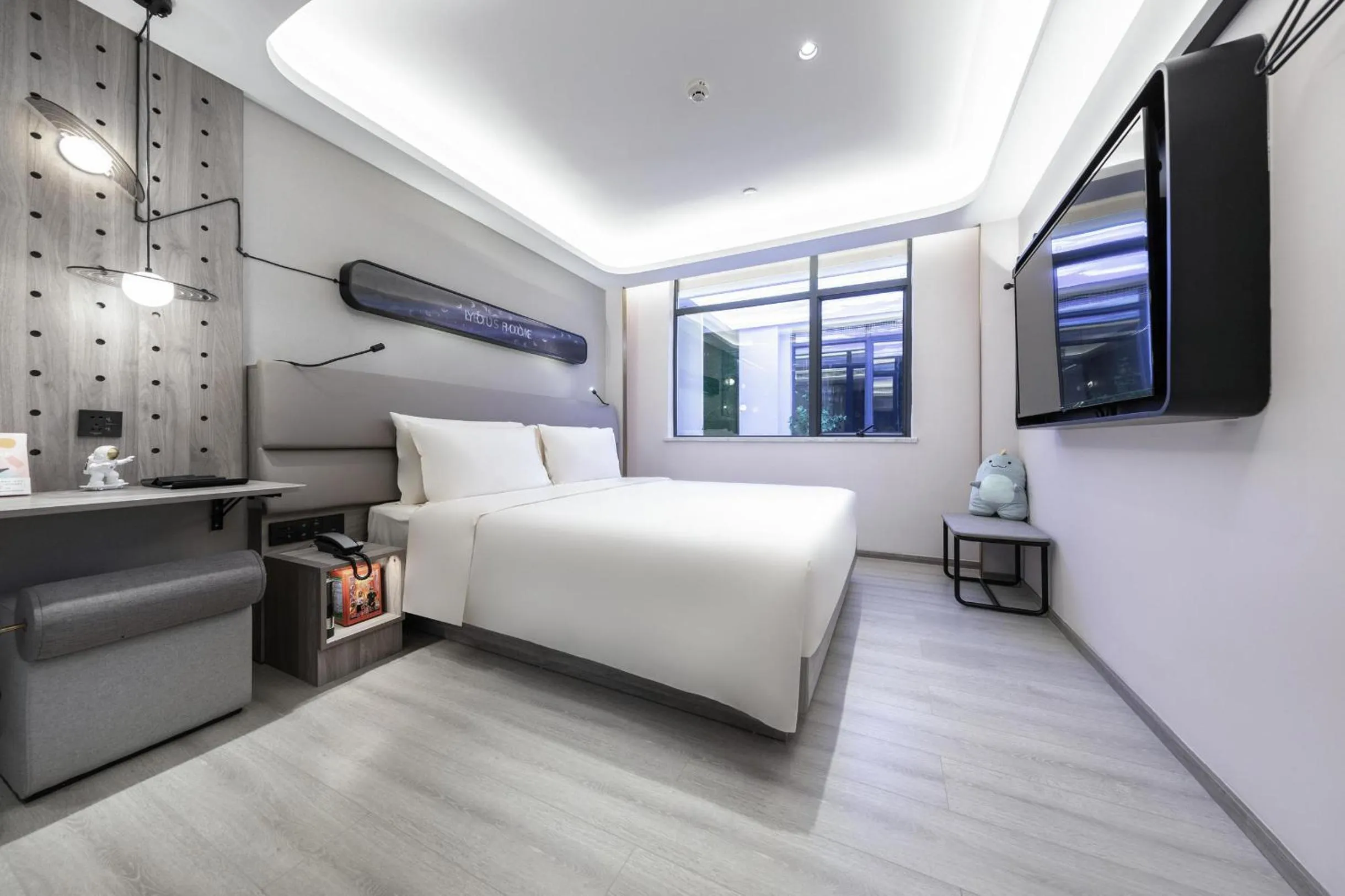 Photo of the whole room, Bed in Atour X Hotel Guangzhou Zhujiang New Town Siyouxin Road