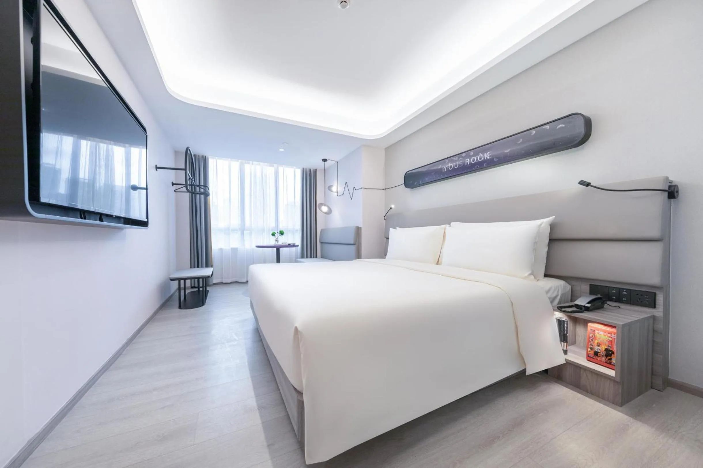 Bed in Atour X Hotel Guangzhou Zhujiang New Town Siyouxin Road