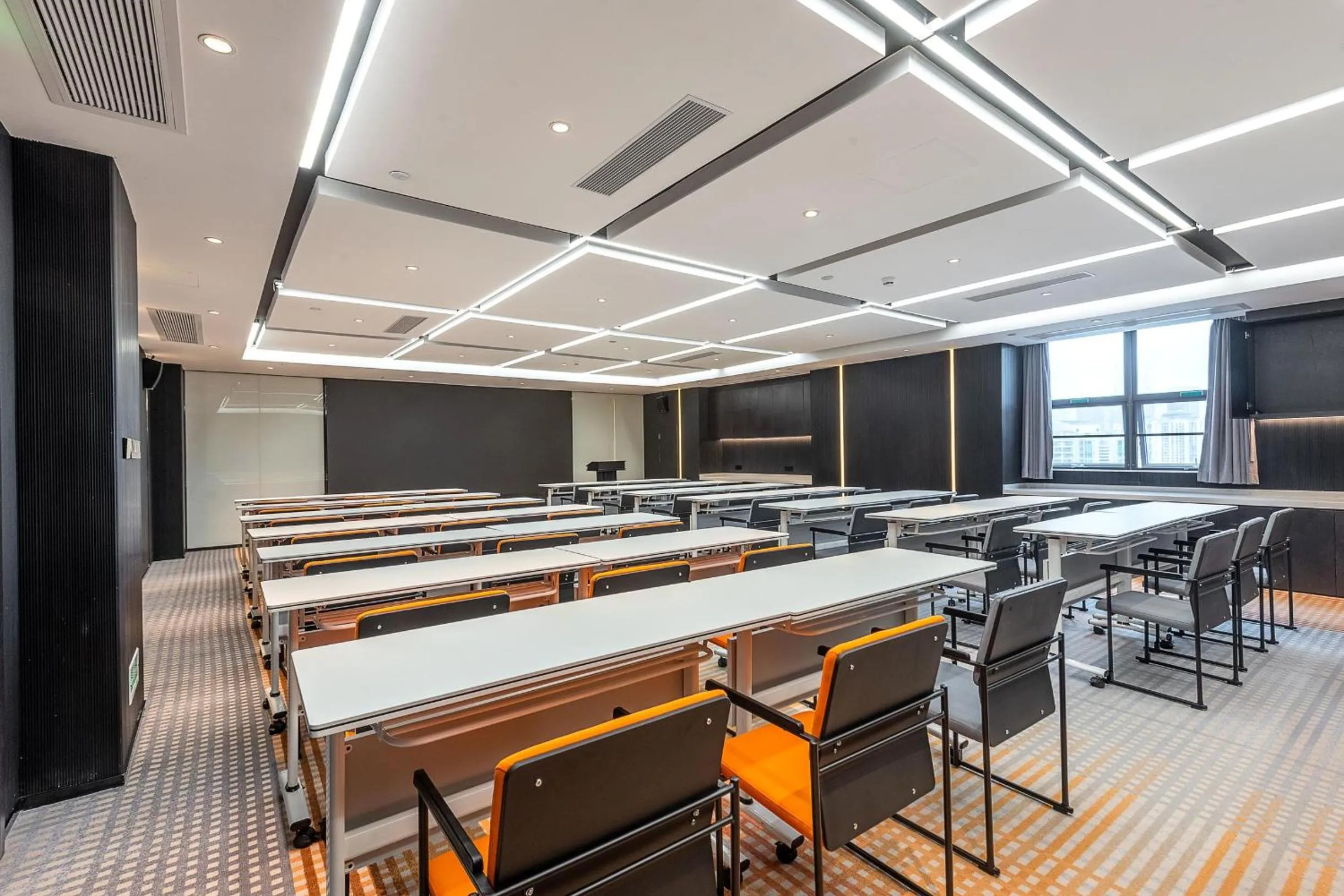 Meeting/conference room in Atour S Hotel Shenzhen Futian Port