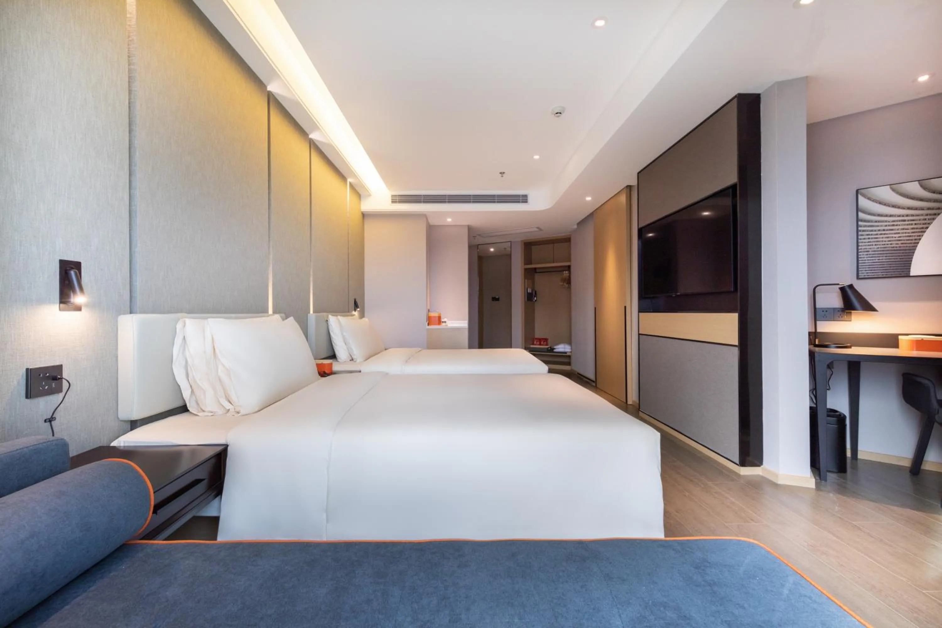 Bed in Atour Hotel Zhuhai Gongbei Fuhuali