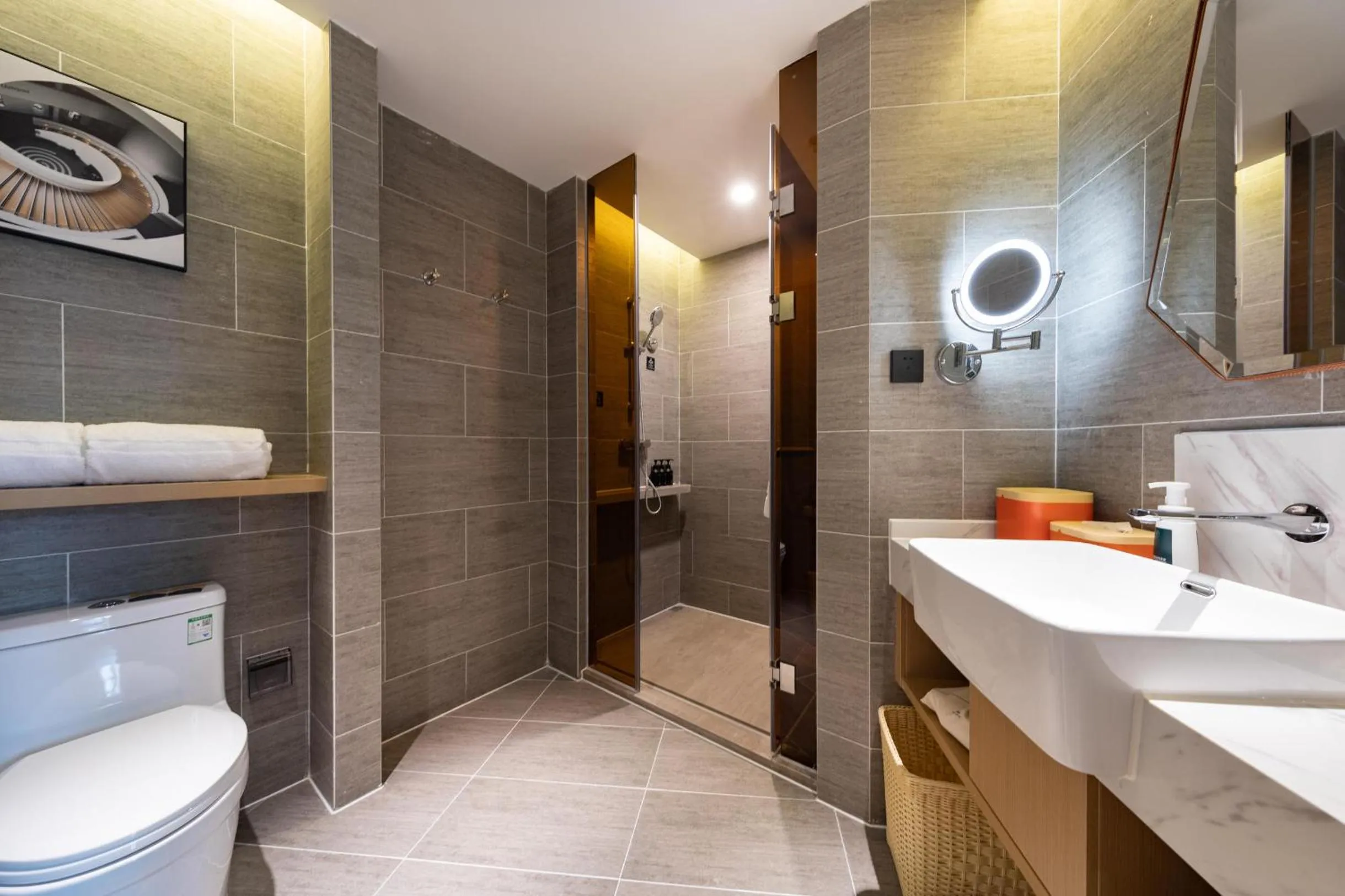 Atour Hotel Zhuhai Gongbei Fuhuali