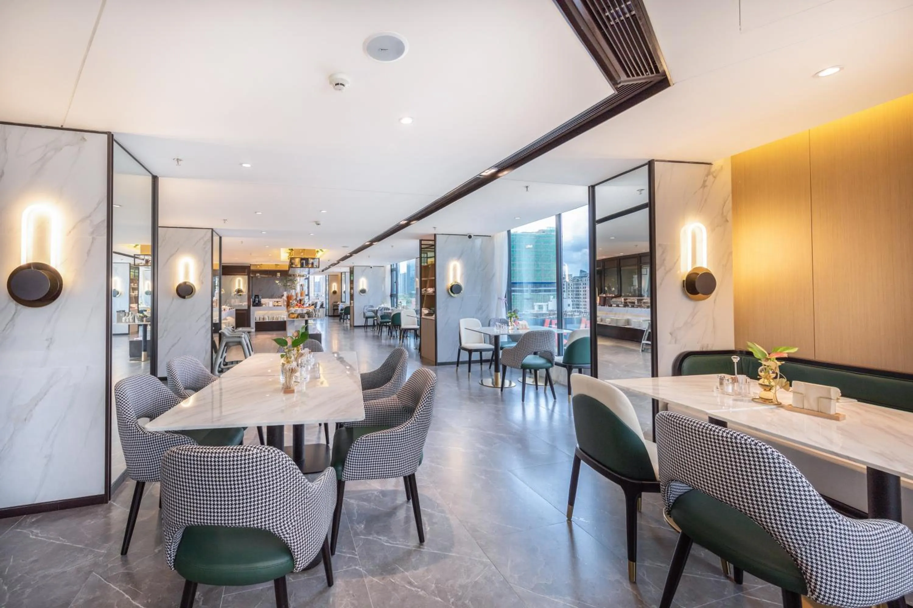 Restaurant/places to eat in Atour Hotel Zhuhai Gongbei Fuhuali