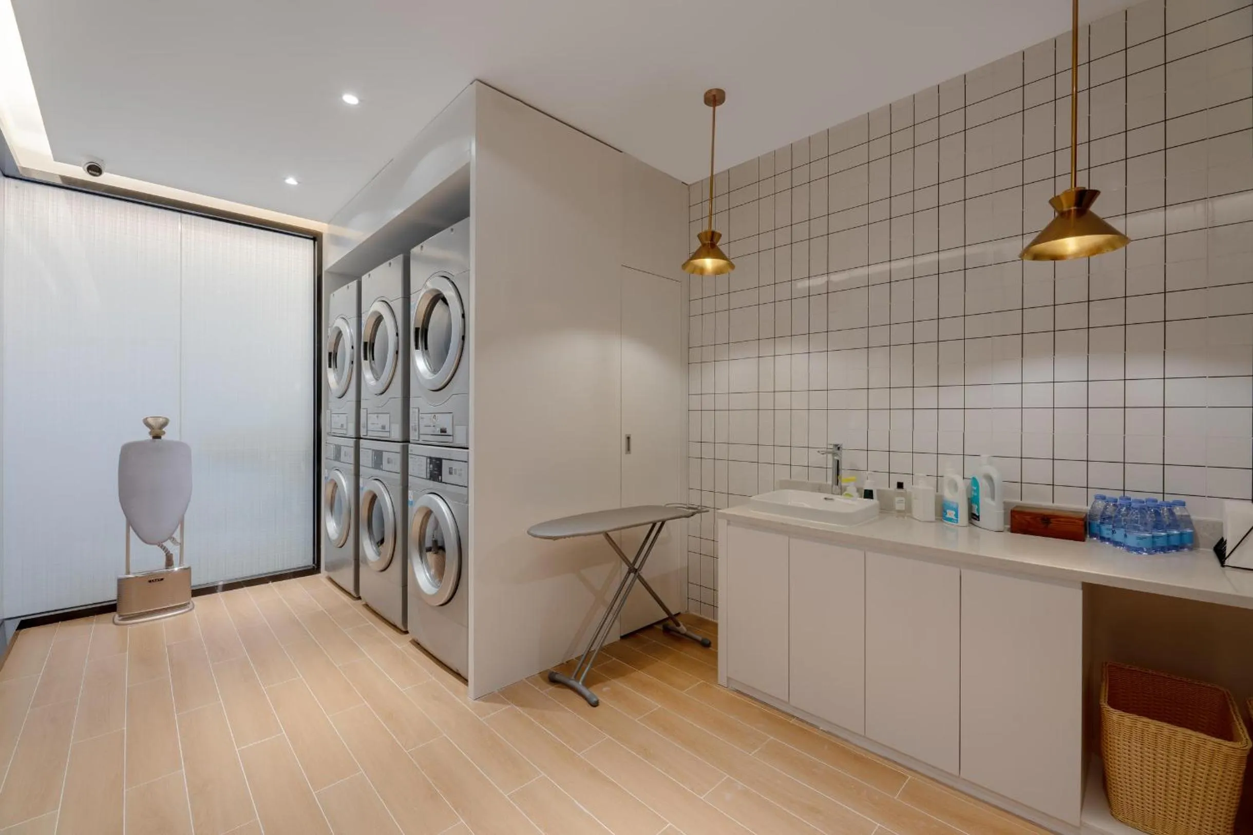 Atour Hotel Nanning Wuxiang Headquarter Base