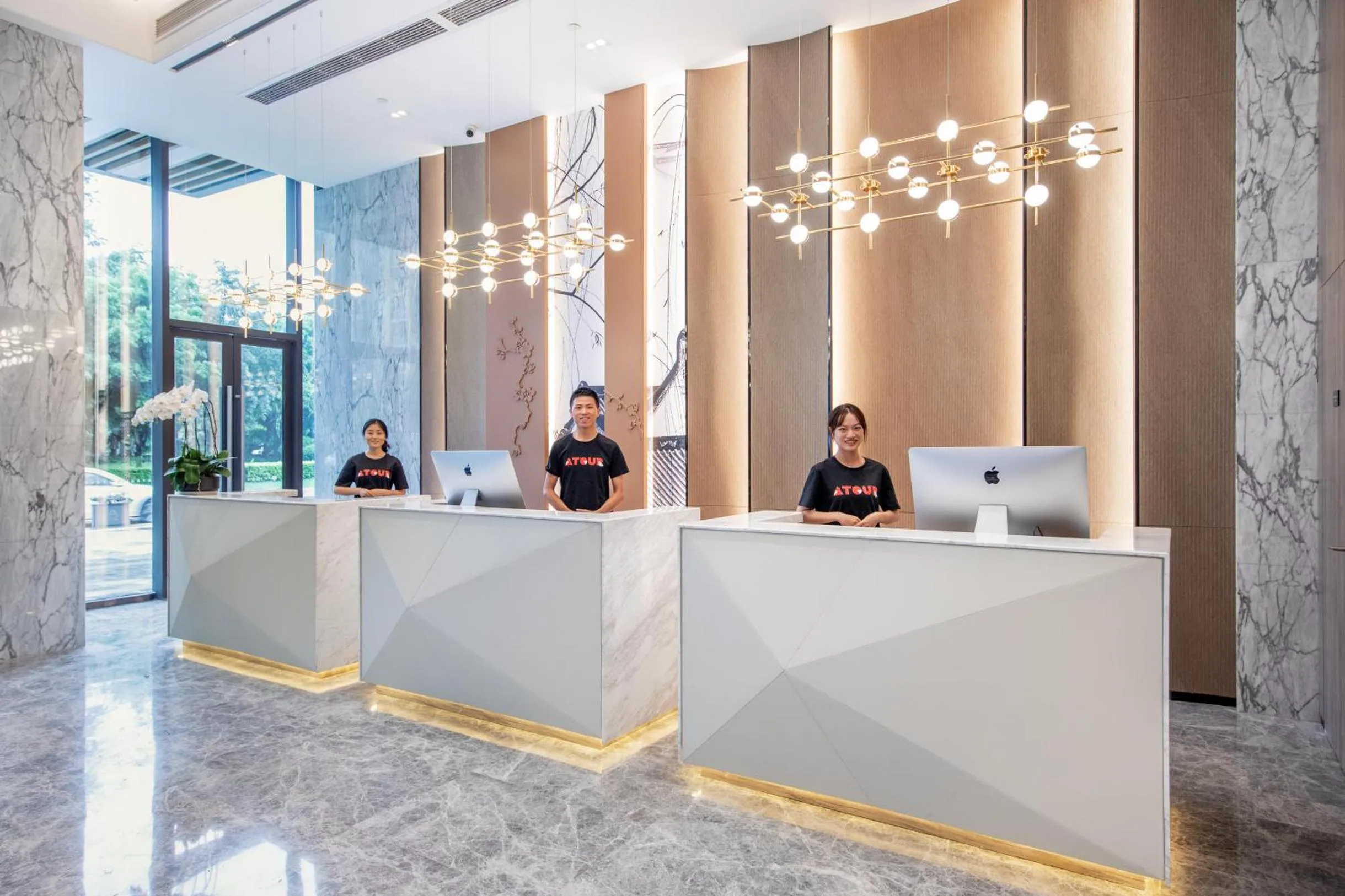 On-site shops in Atour Hotel Meishan Government Affairs Center