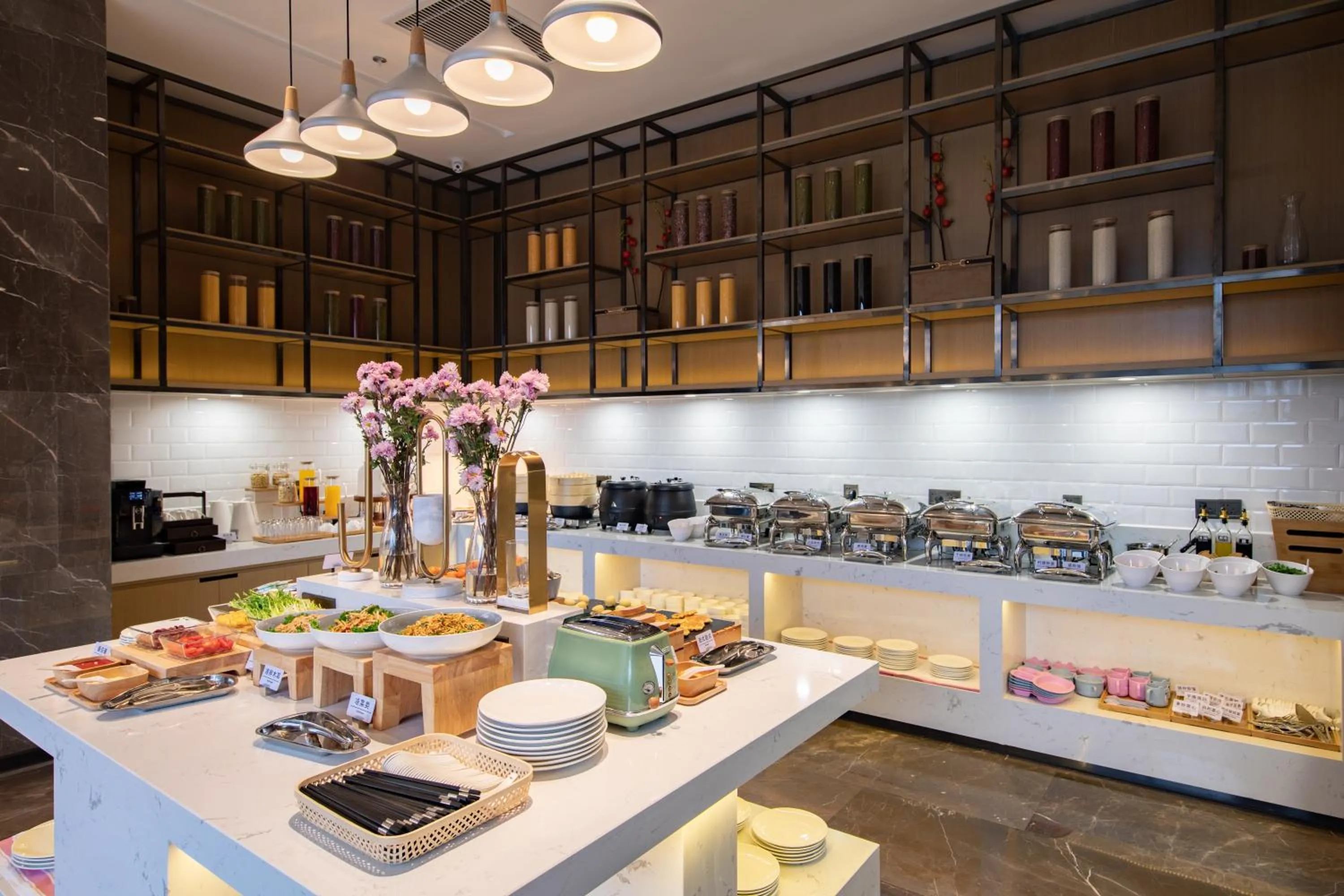 Restaurant/places to eat in Atour Hotel Kunming Economic Development Zone