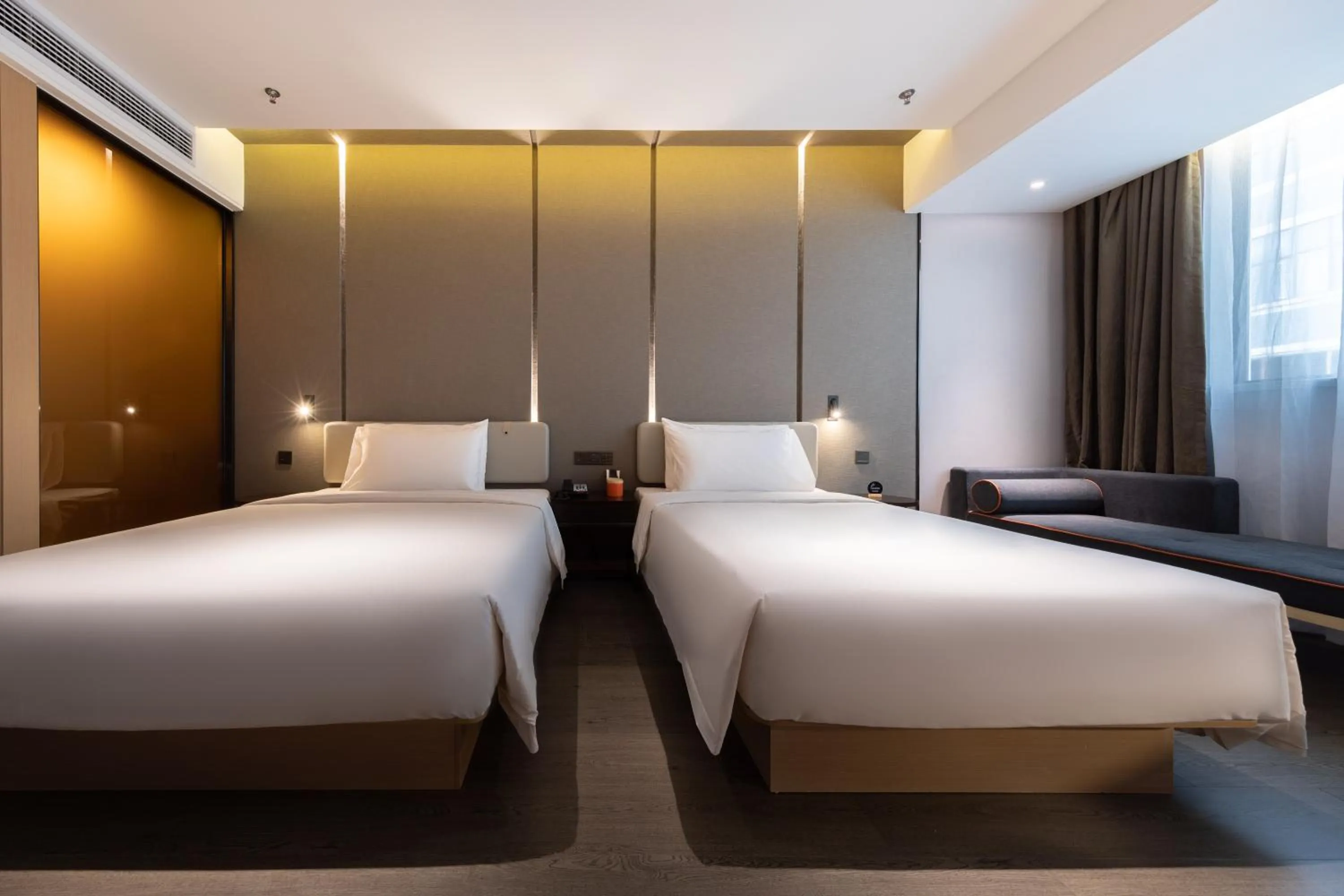 Bed in Atour Hotel Kunming Economic Development Zone