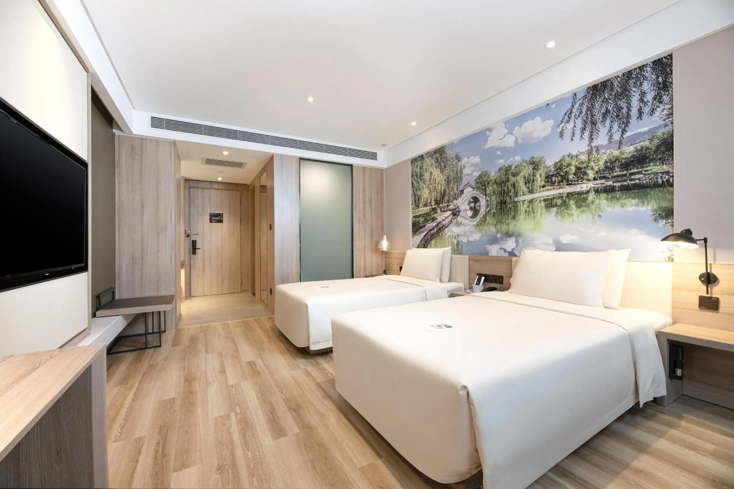 Bed in Atour Hotel Xian Xianyang International Airport