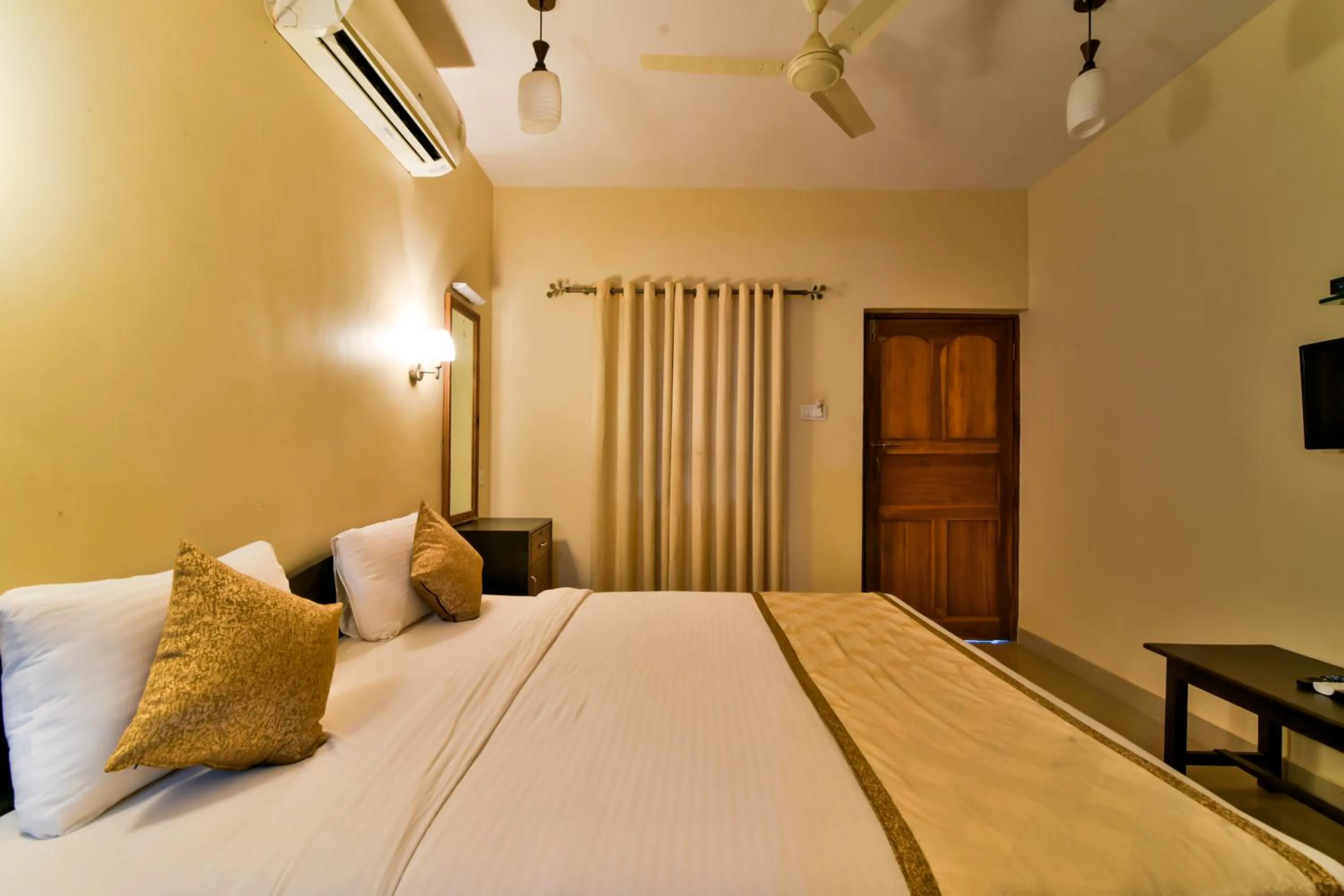 Bed in Baga Fantacia Beach Inn