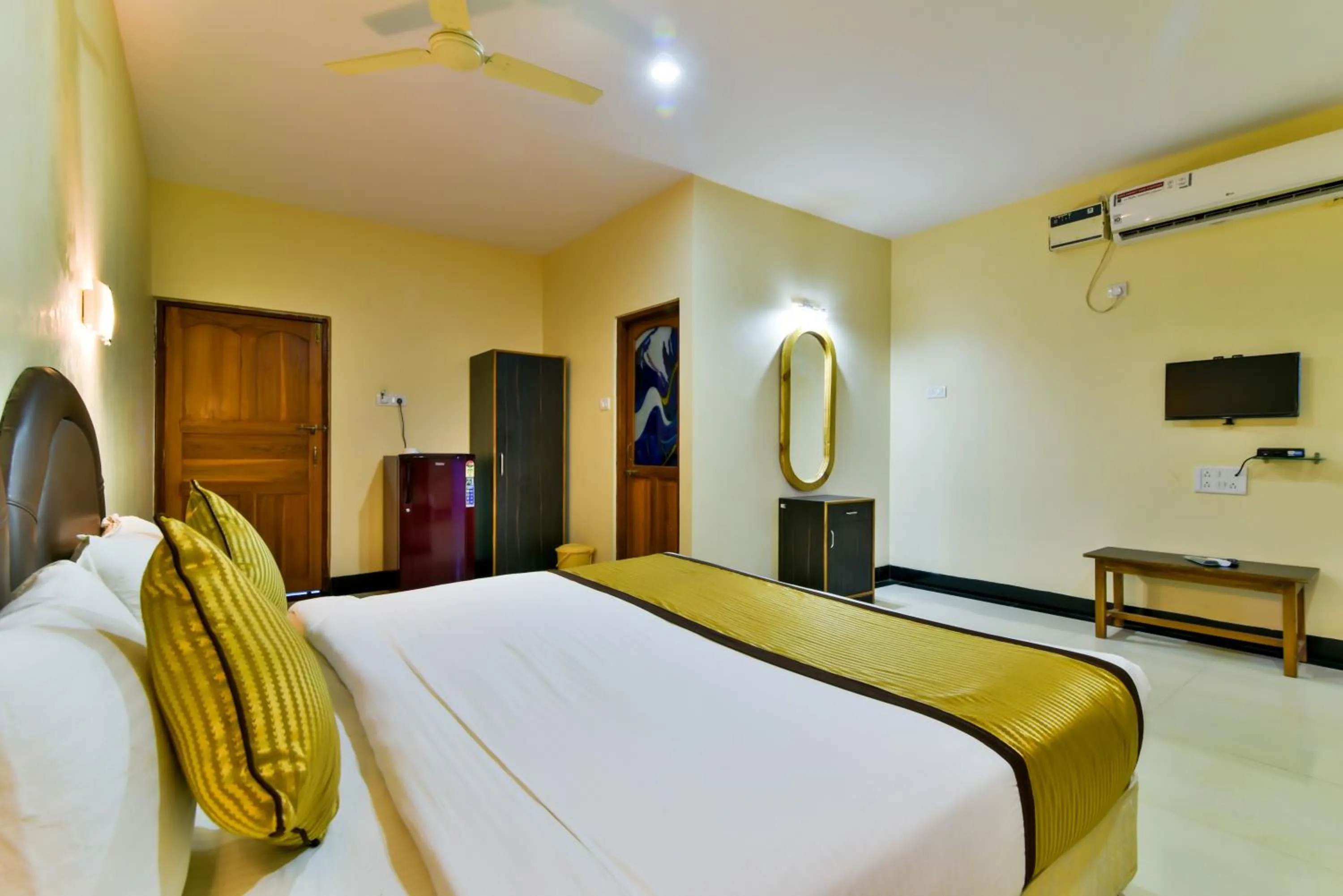 Family Room in Baga Fantacia Beach Inn