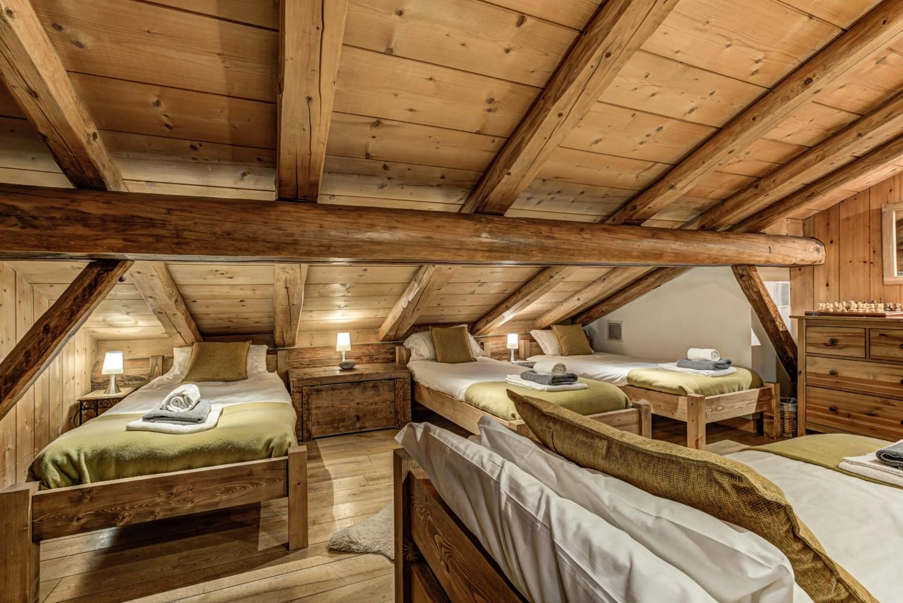 Bedroom, Bed in Chalet Tissières