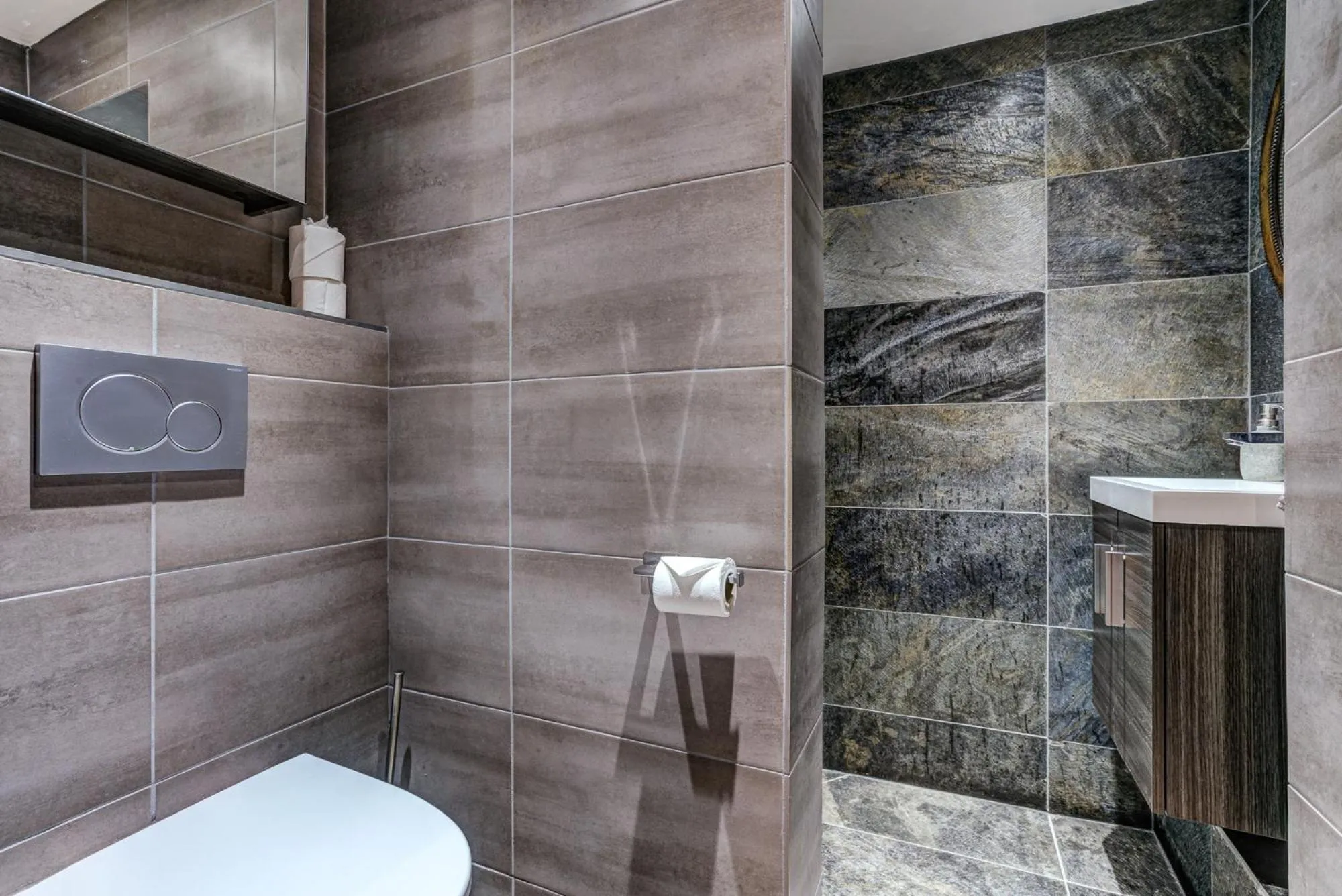 Toilet in Chalet Tissières