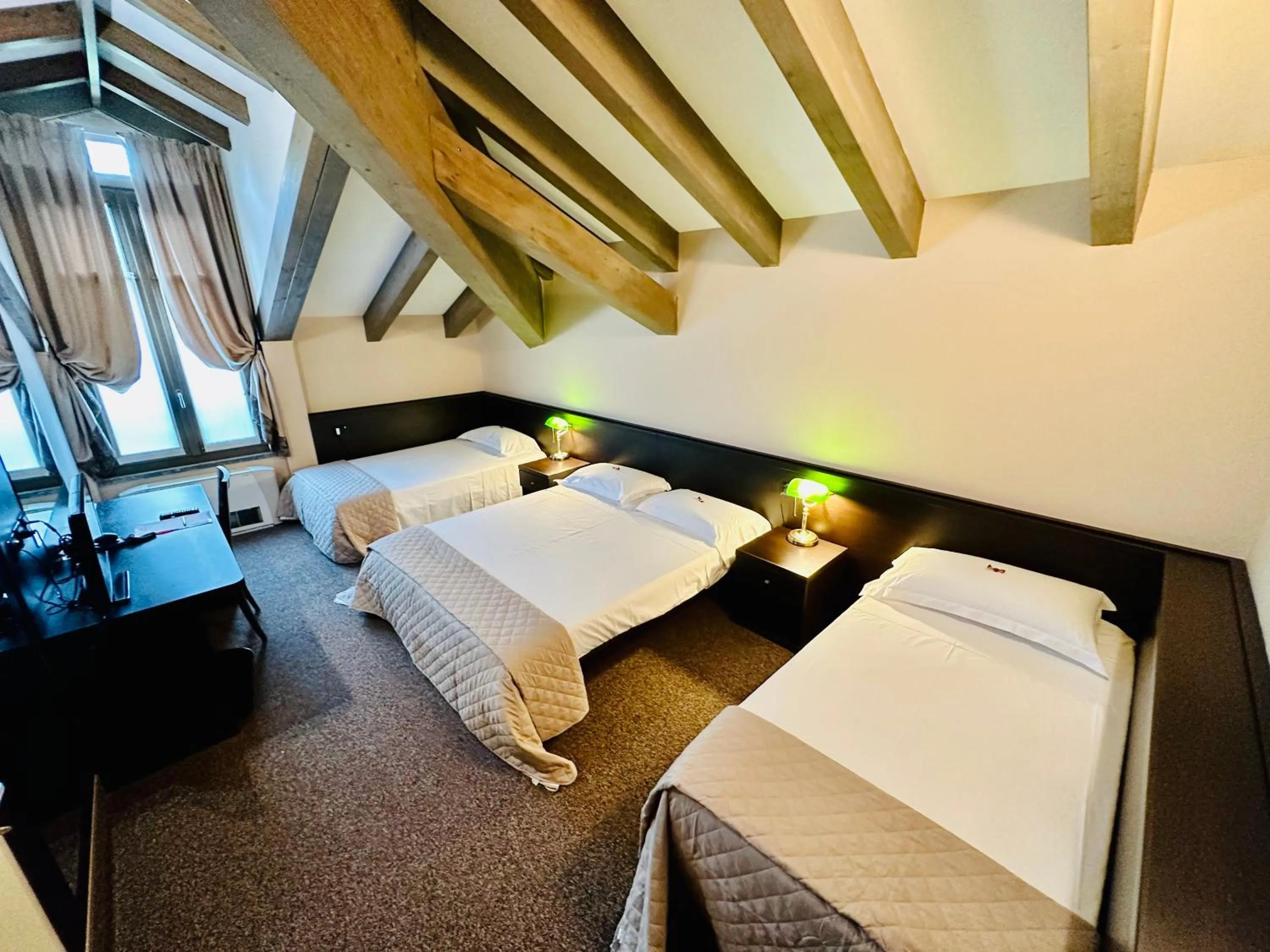 Bed in Hotel Malpensa INN Aereoporto