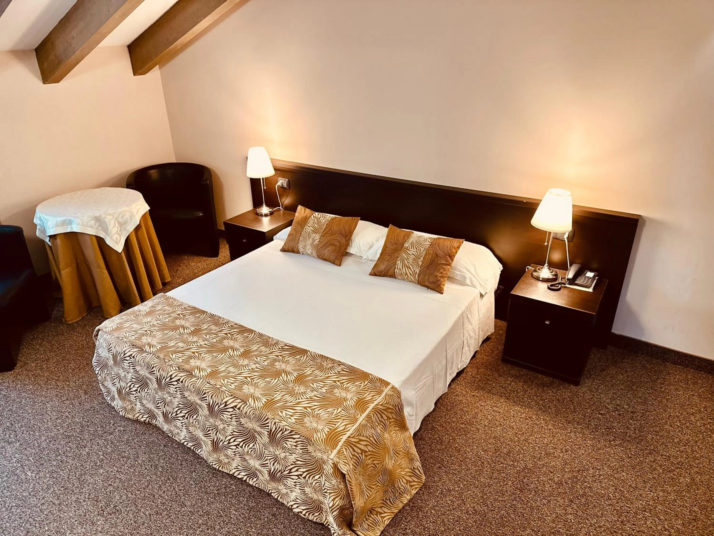 Bed in Hotel Malpensa INN Aereoporto