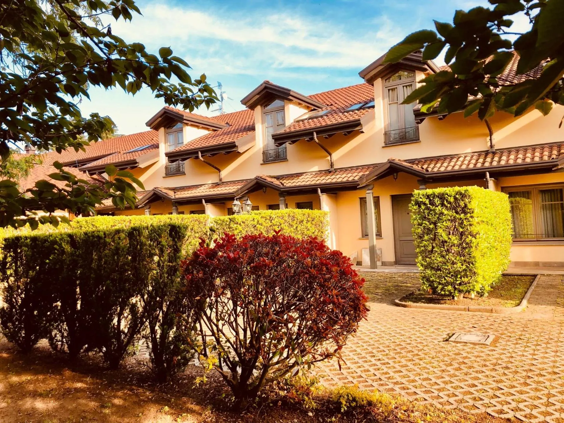 Property building in Hotel Malpensa INN Aereoporto