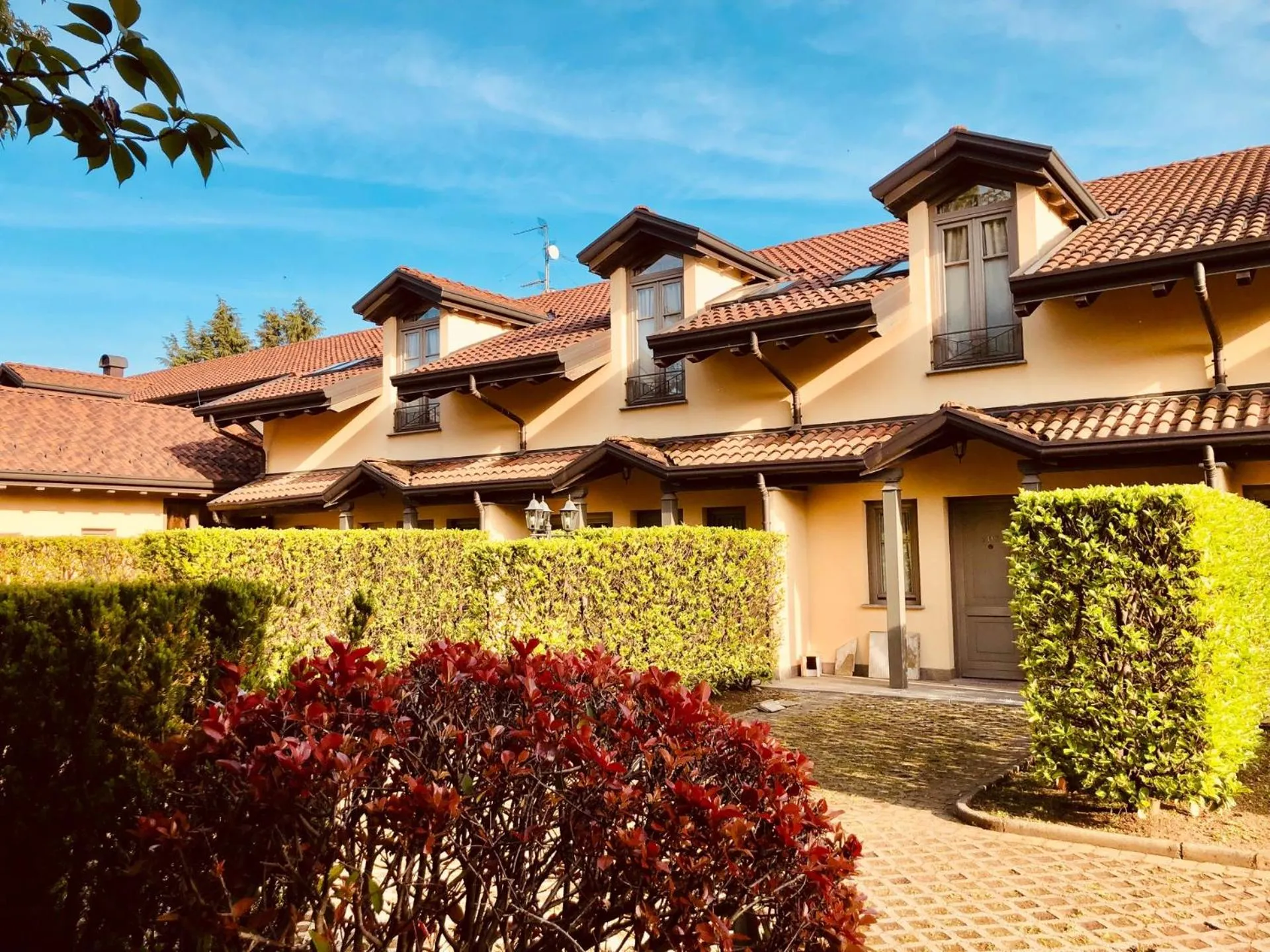 Property building in Hotel Malpensa INN Aereoporto