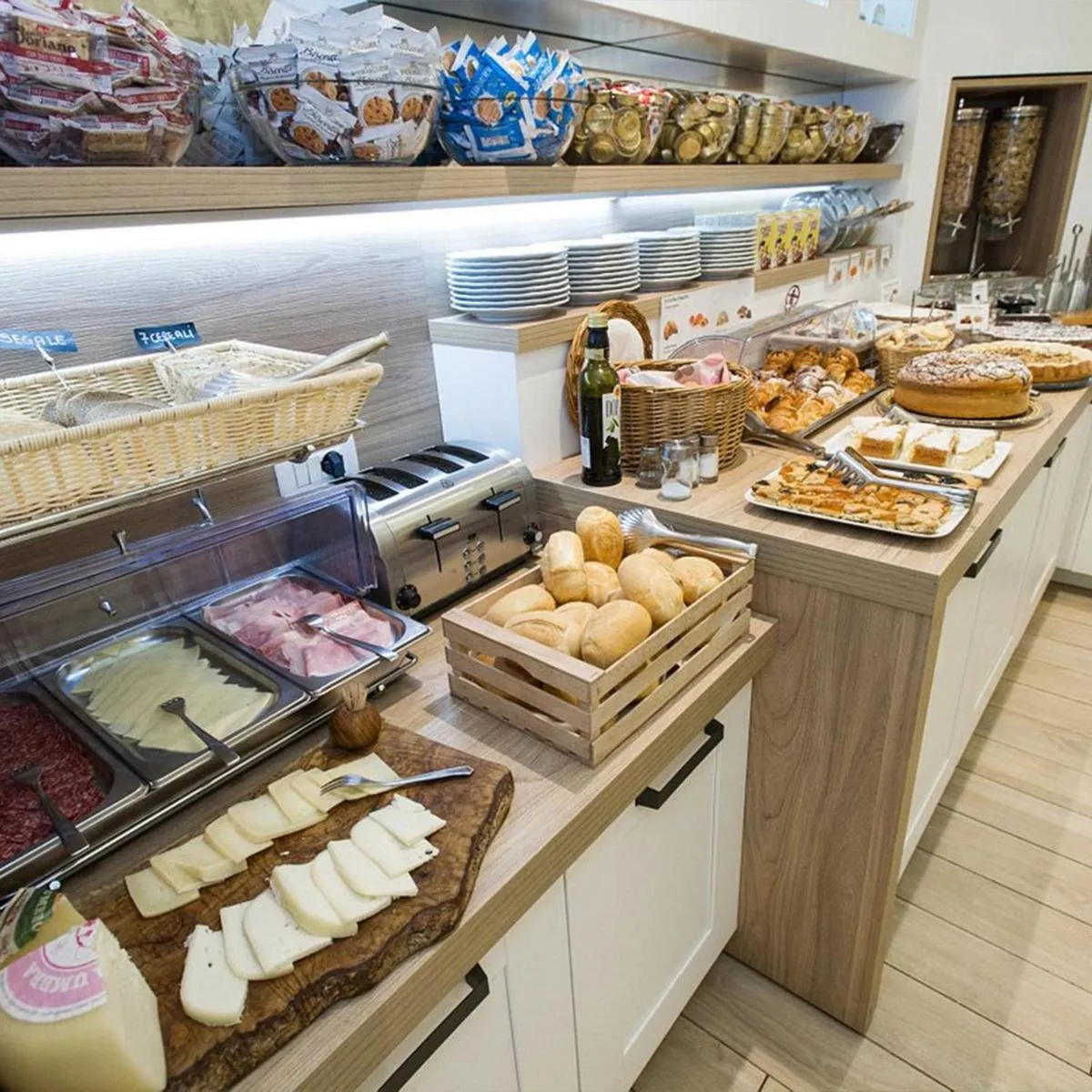 Food and drinks in Hotel Porta Nuova