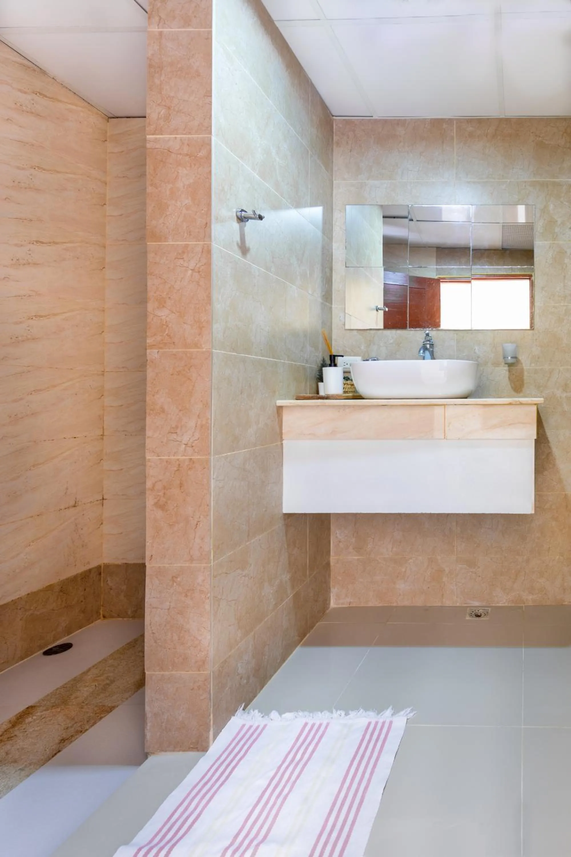 Shower in Bella Vida Hotel Punta Cana